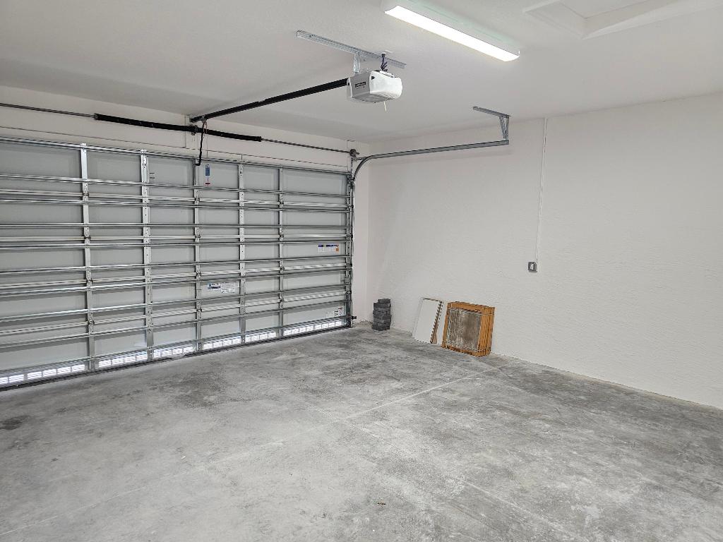 RIVERLAND PARCEL D - PLAT SIX - Residential Lease