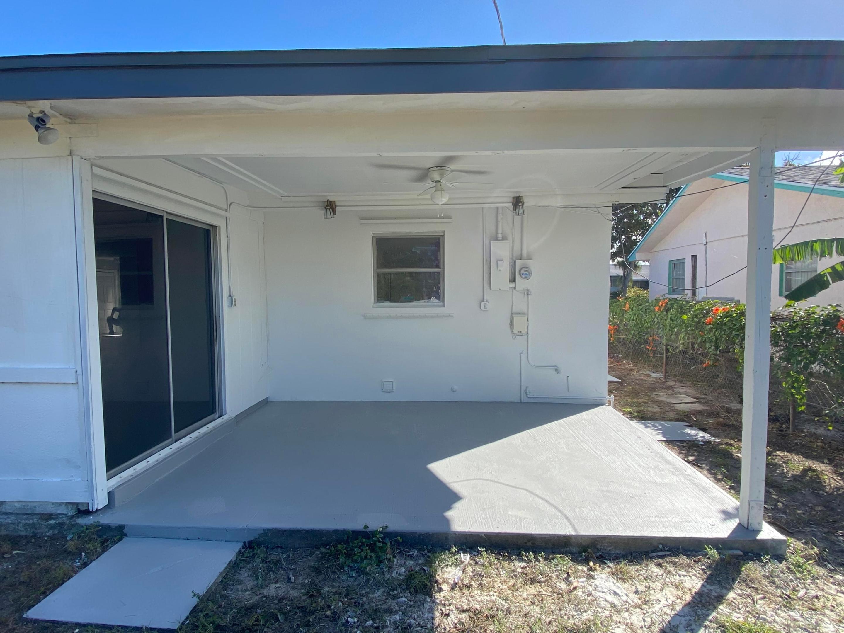 SEACREST ESTATES - Residential Lease