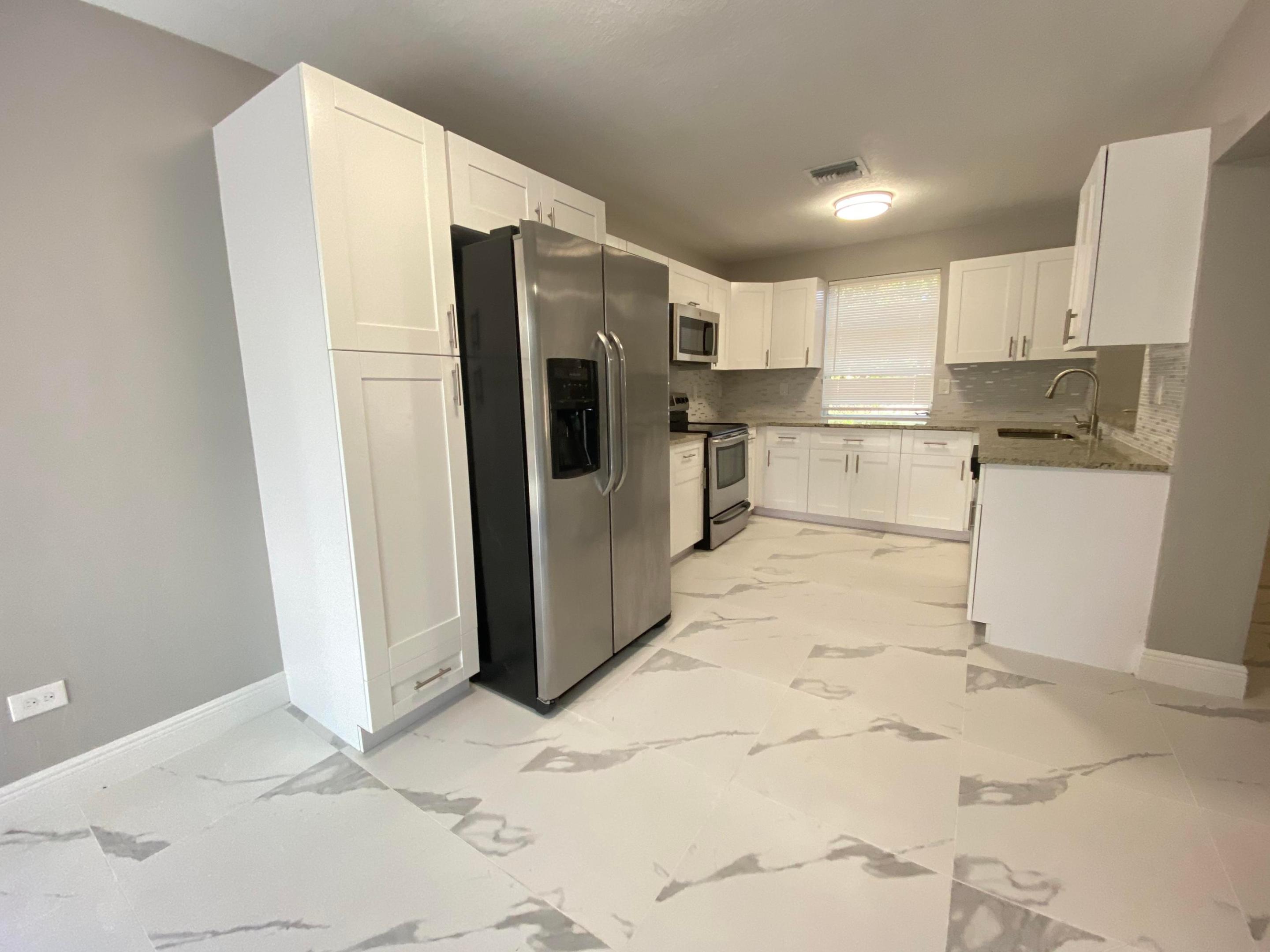 SEACREST ESTATES - Residential Lease