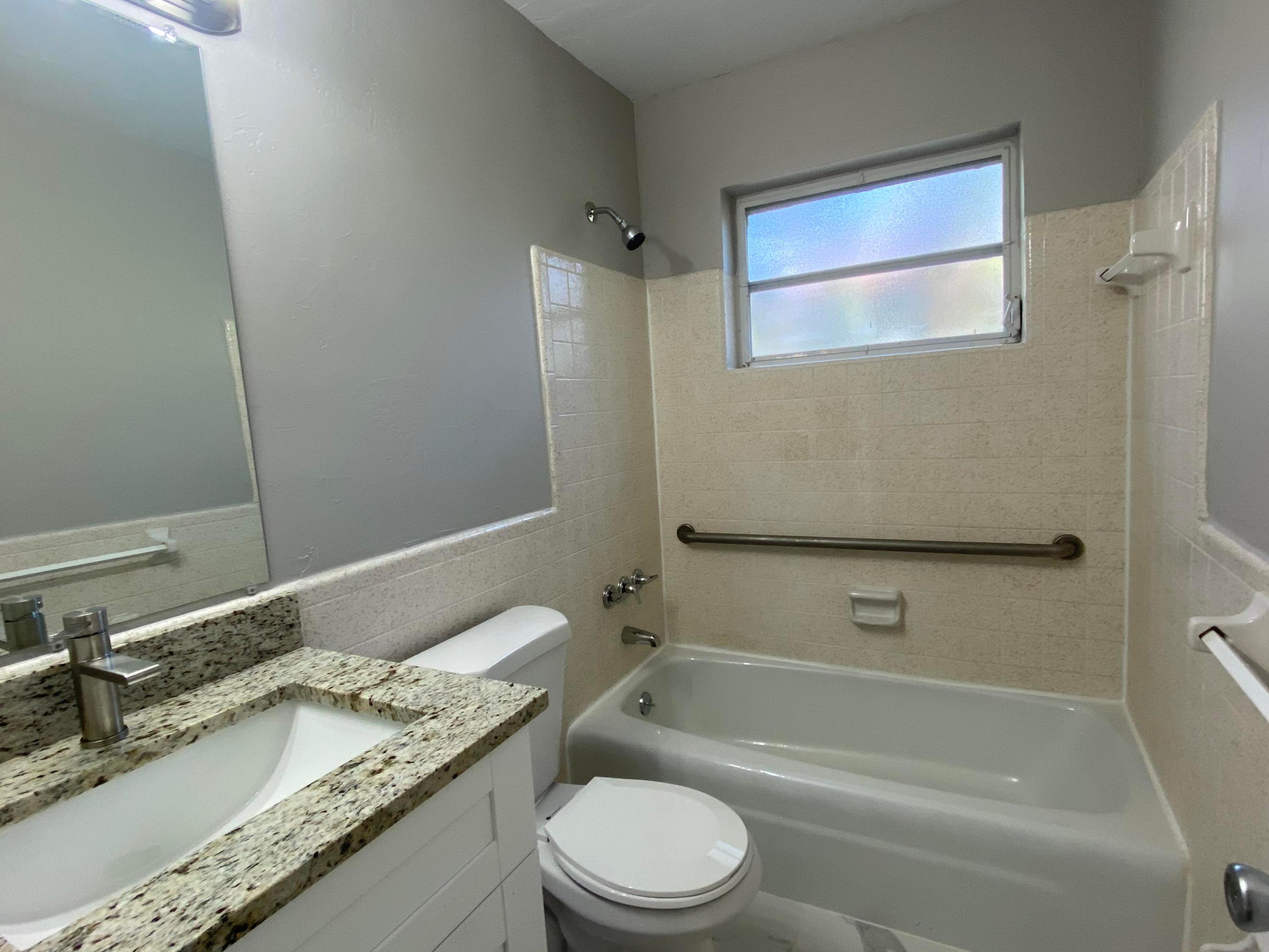 SEACREST ESTATES - Residential Lease