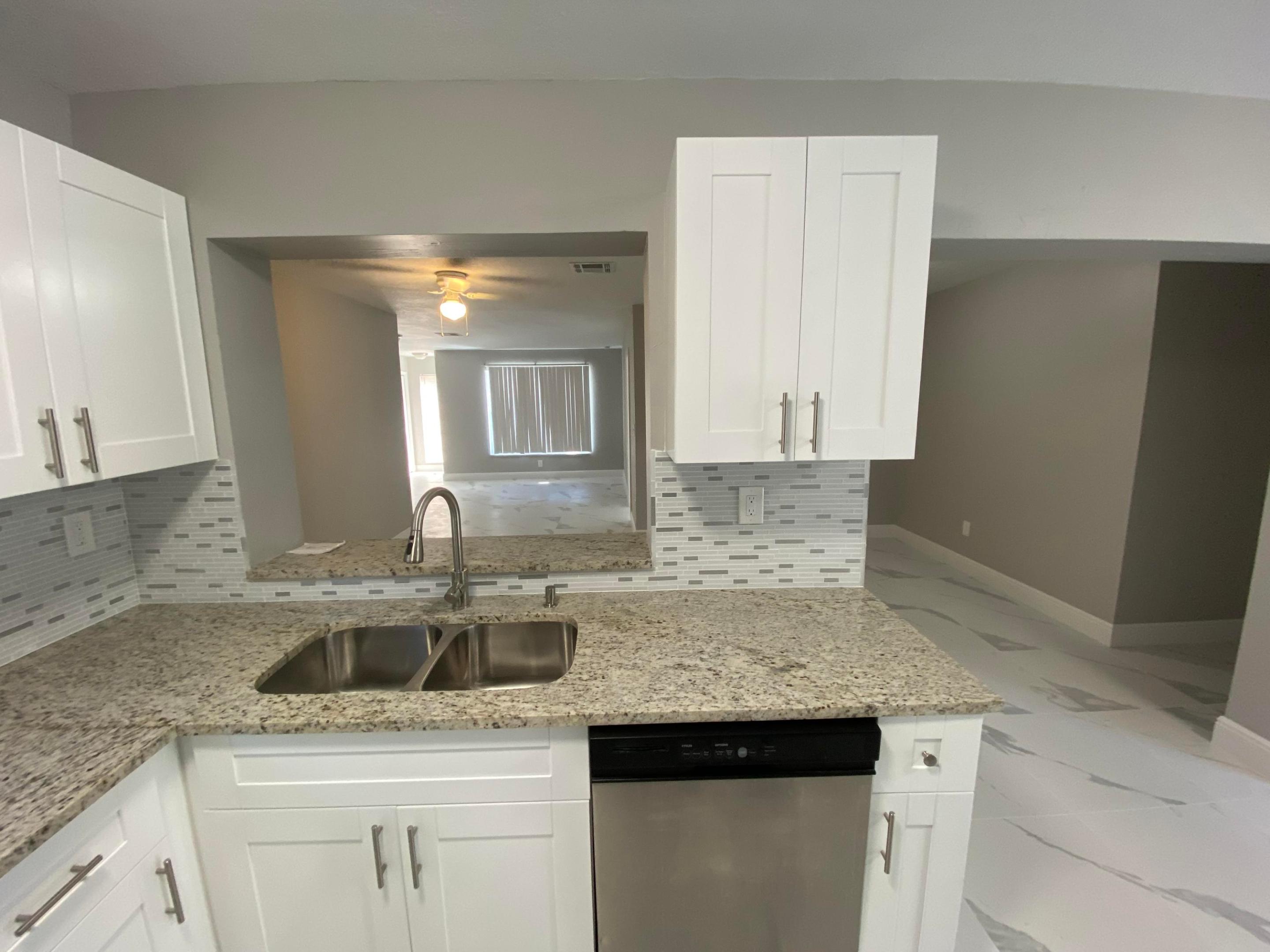 SEACREST ESTATES - Residential Lease