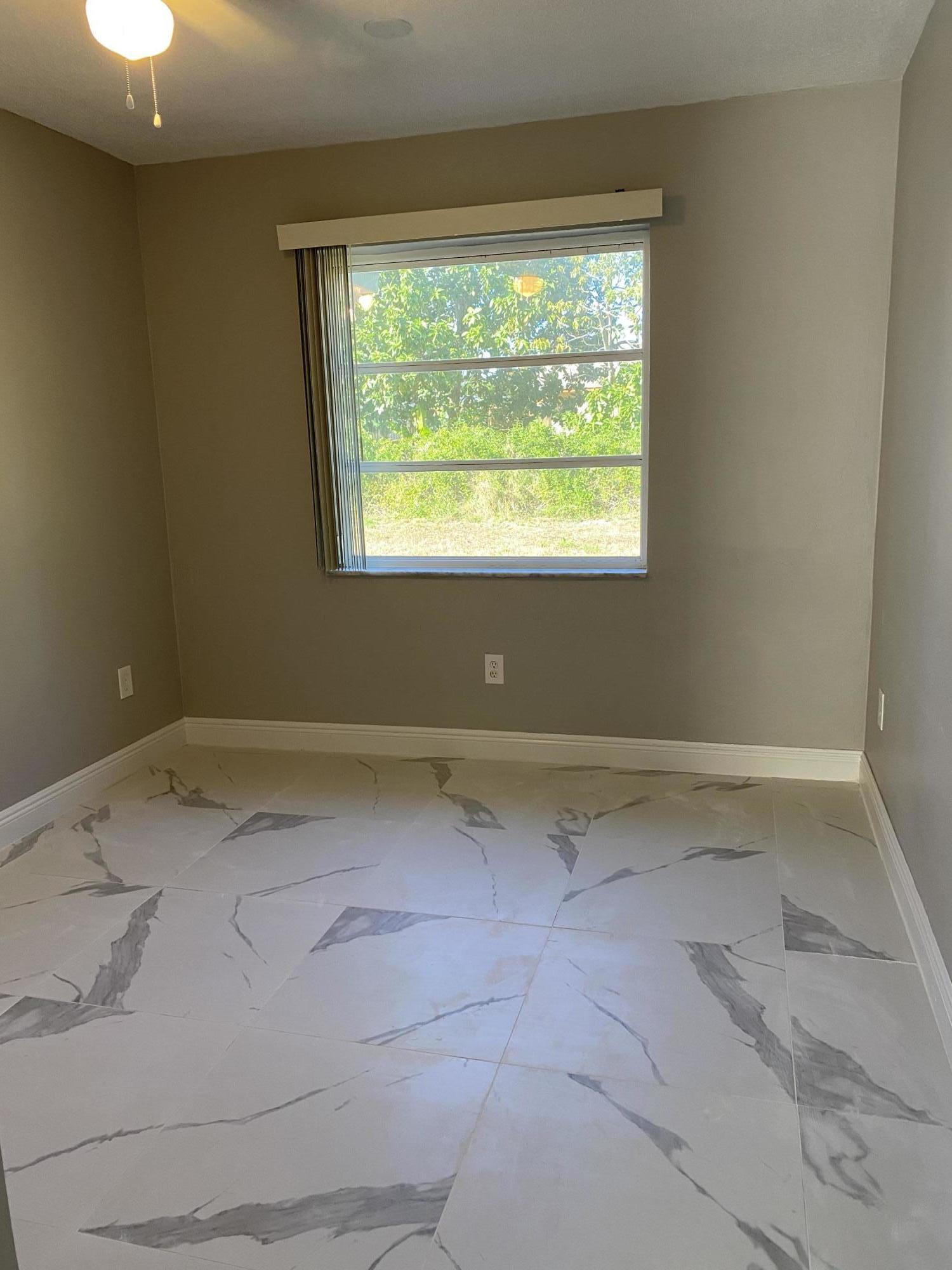 SEACREST ESTATES - Residential Lease