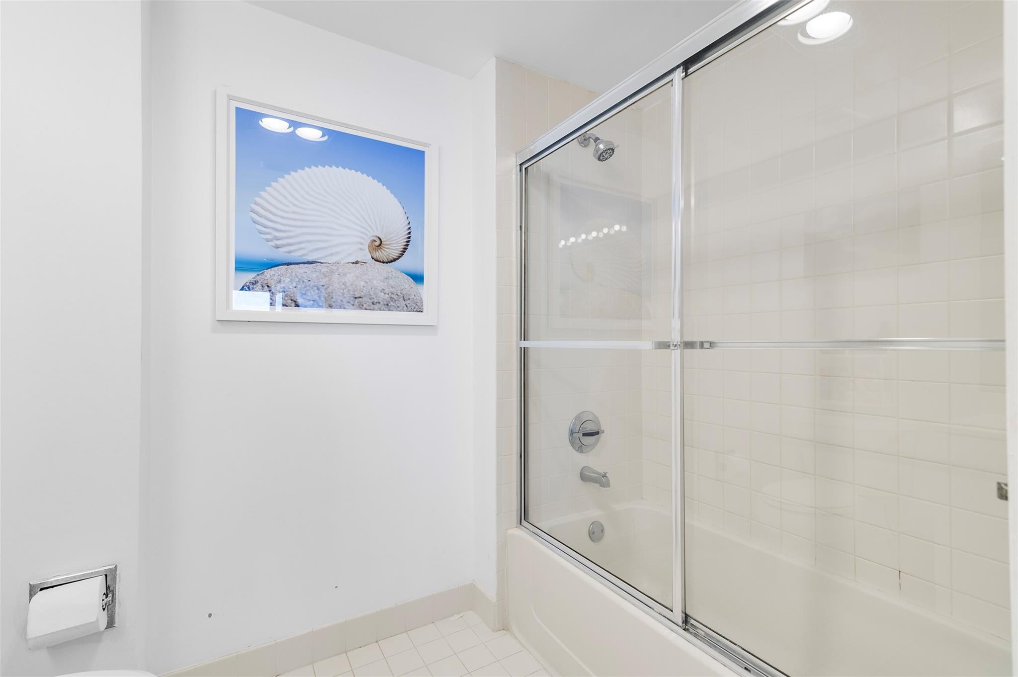 THE LANDMARK CONDO - Residential