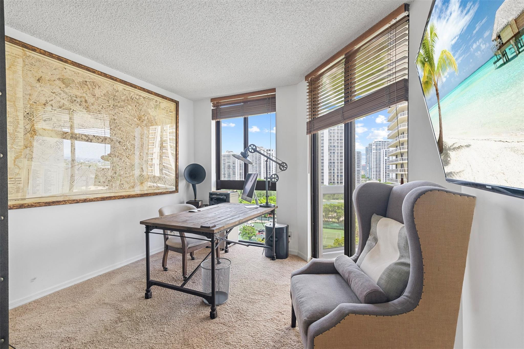 THE LANDMARK CONDO - Residential