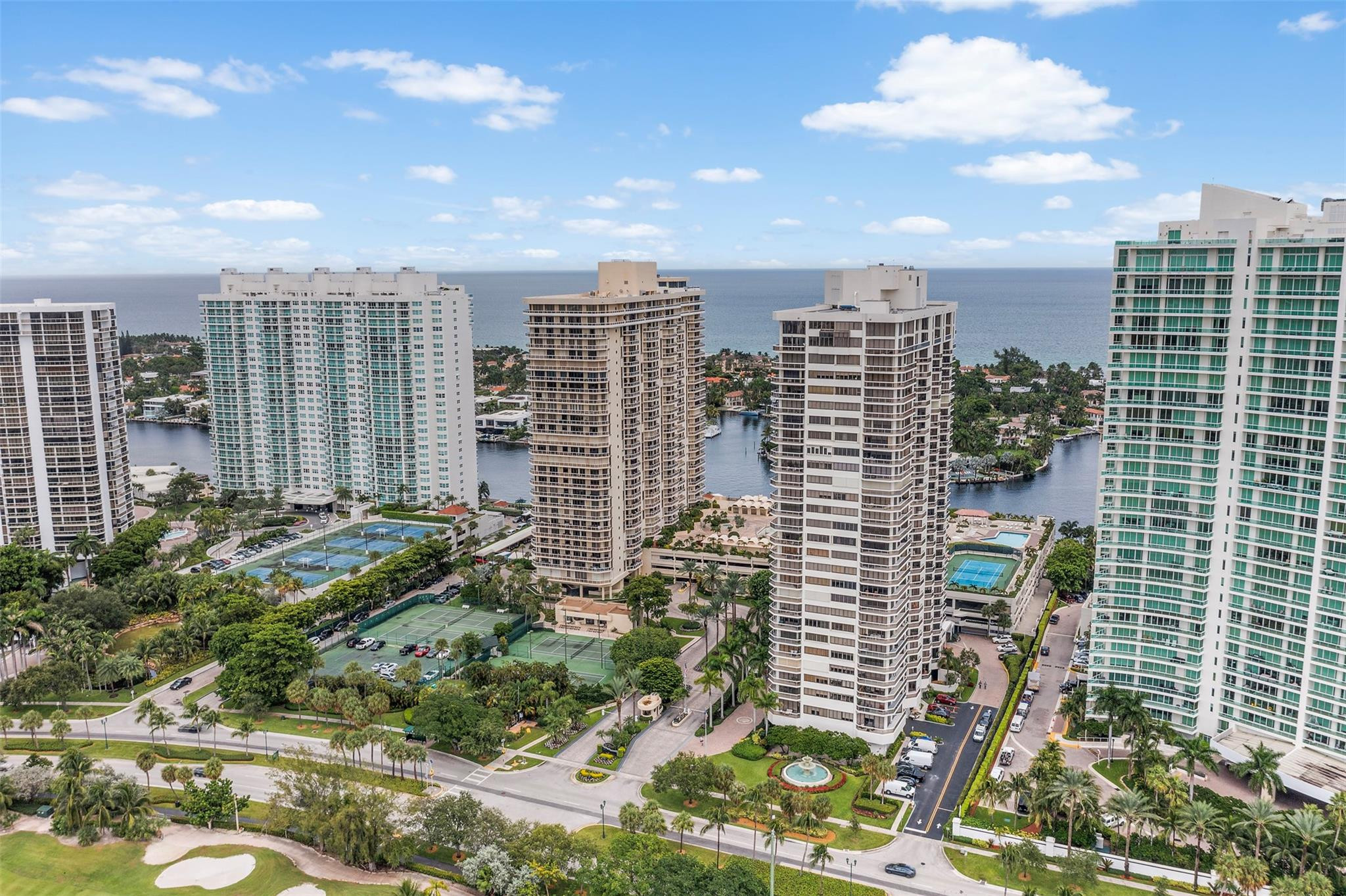 THE LANDMARK CONDO - Residential