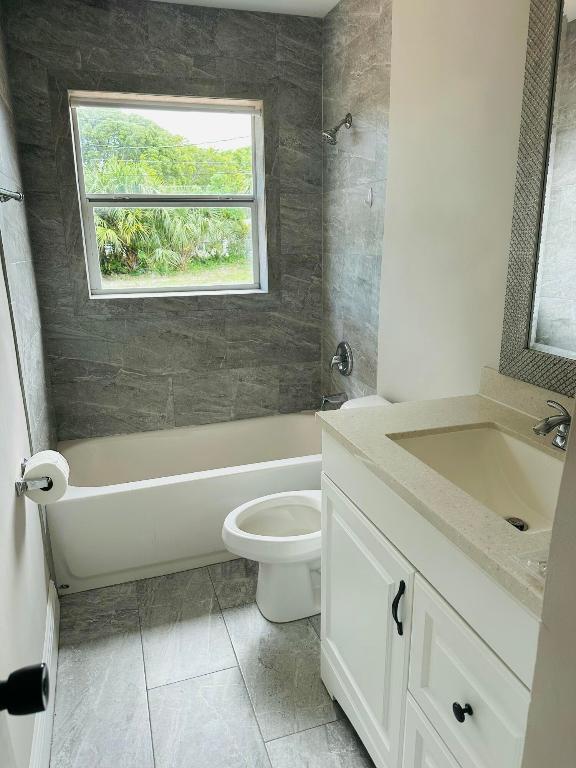 HYPOLUXO RIDGE - Residential Lease