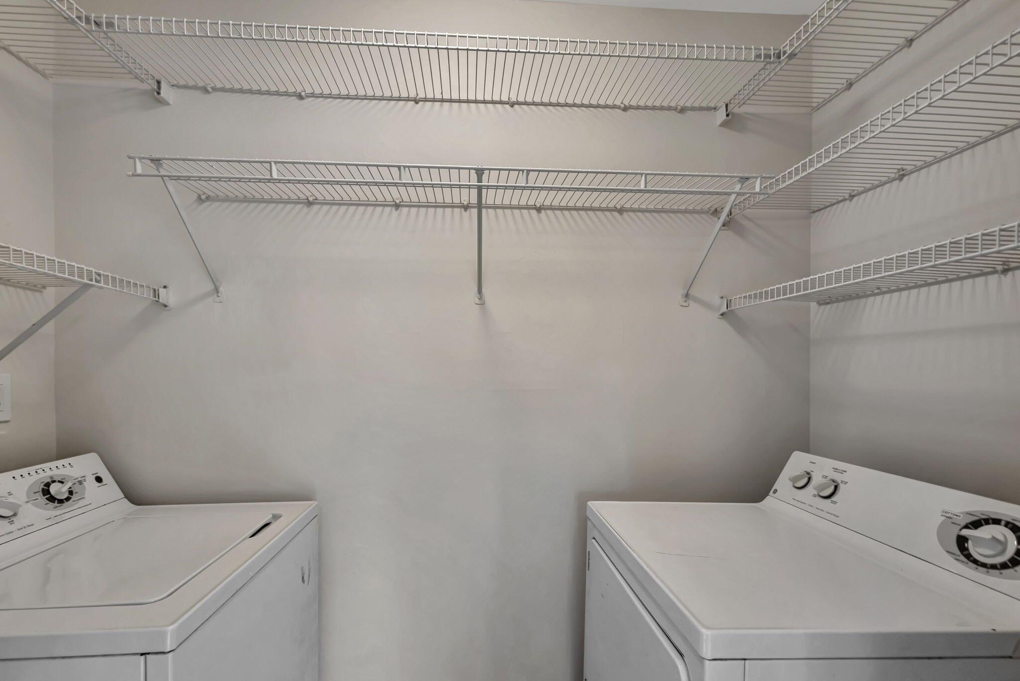 DUNBAR WOODS CONDO I II A - Residential Lease