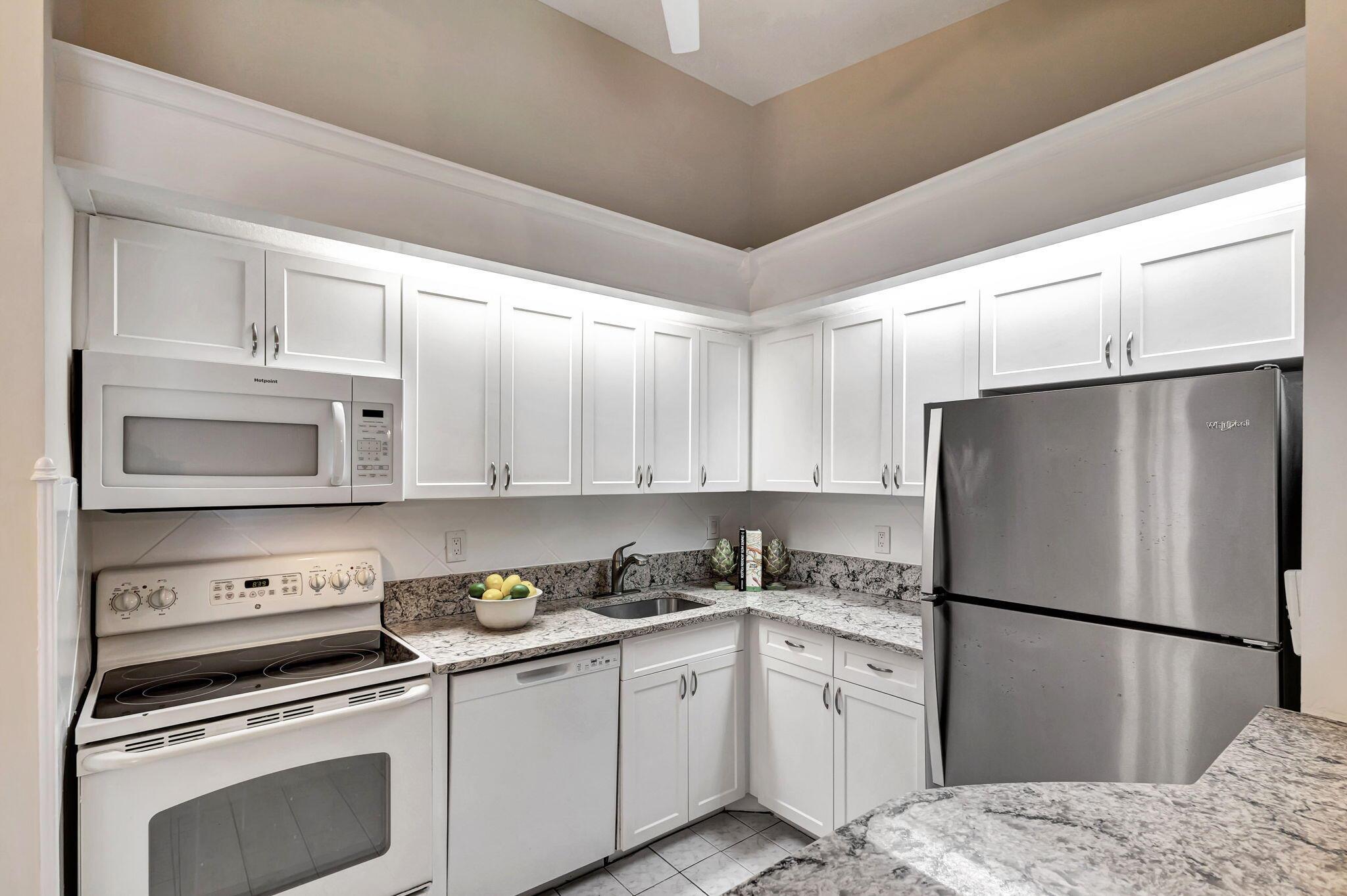 DUNBAR WOODS CONDO I II A - Residential Lease