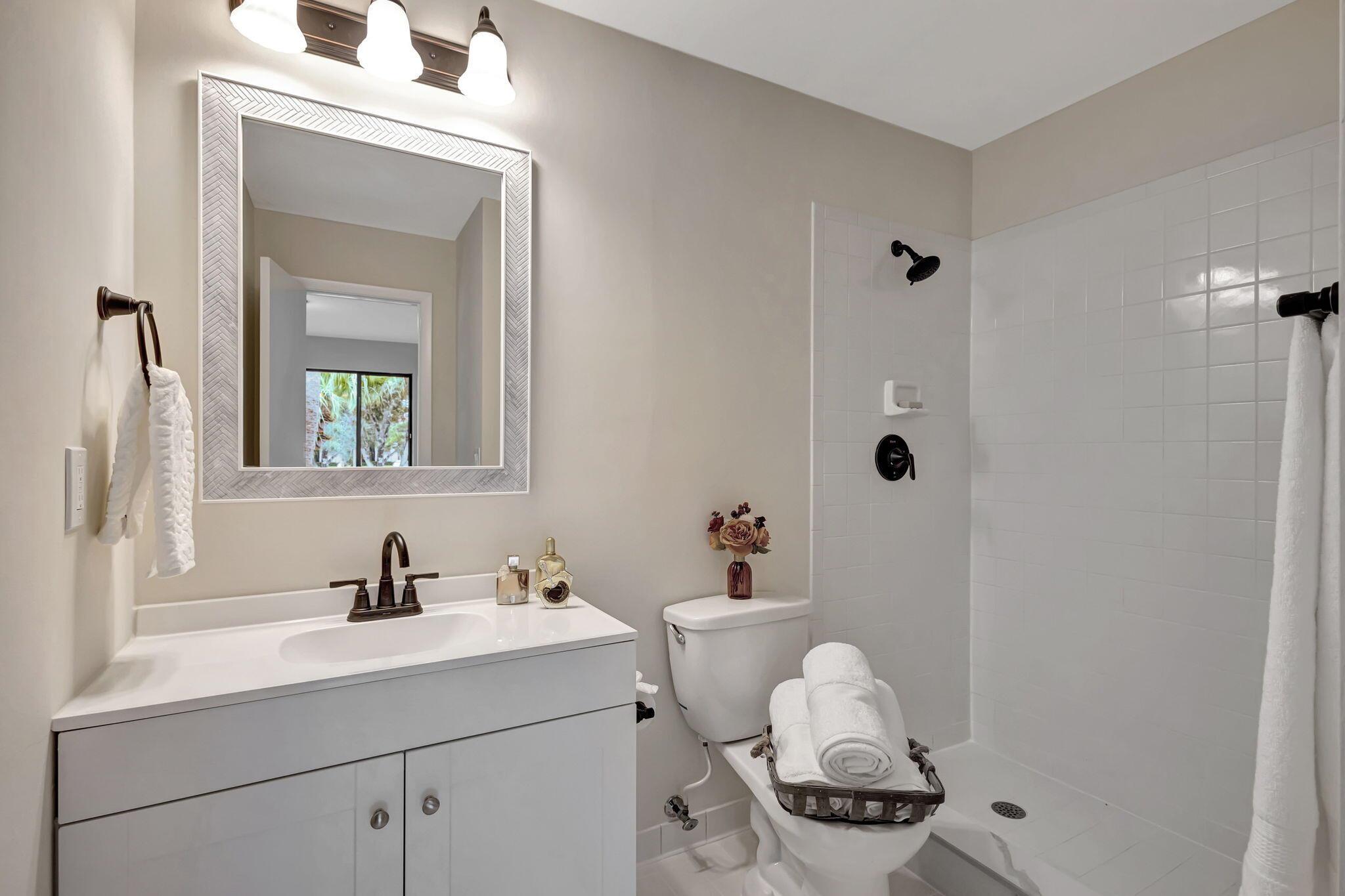 DUNBAR WOODS CONDO I II A - Residential Lease