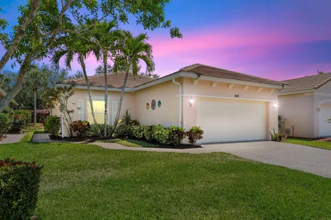 343 SW Coconut Key Way, Port St Lucie, FL MLS: R11082995