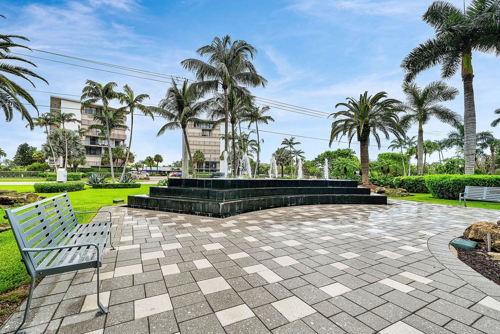 Photo of 3546 S OCEAN Boulevard #815, South Palm Beach, FL 33480 (MLS # B26076492)