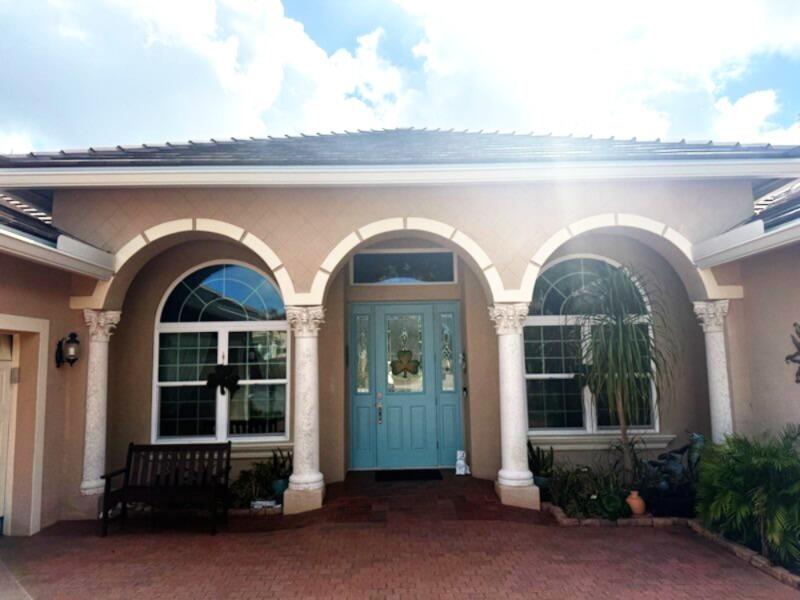 3178 SE Indian Wells Place