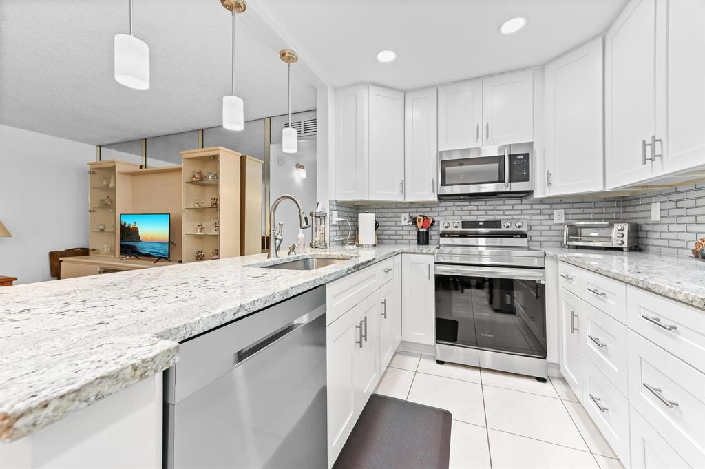 Photo of 191 Piedmont D, Delray Beach, FL 33484 (MLS # R11125078)