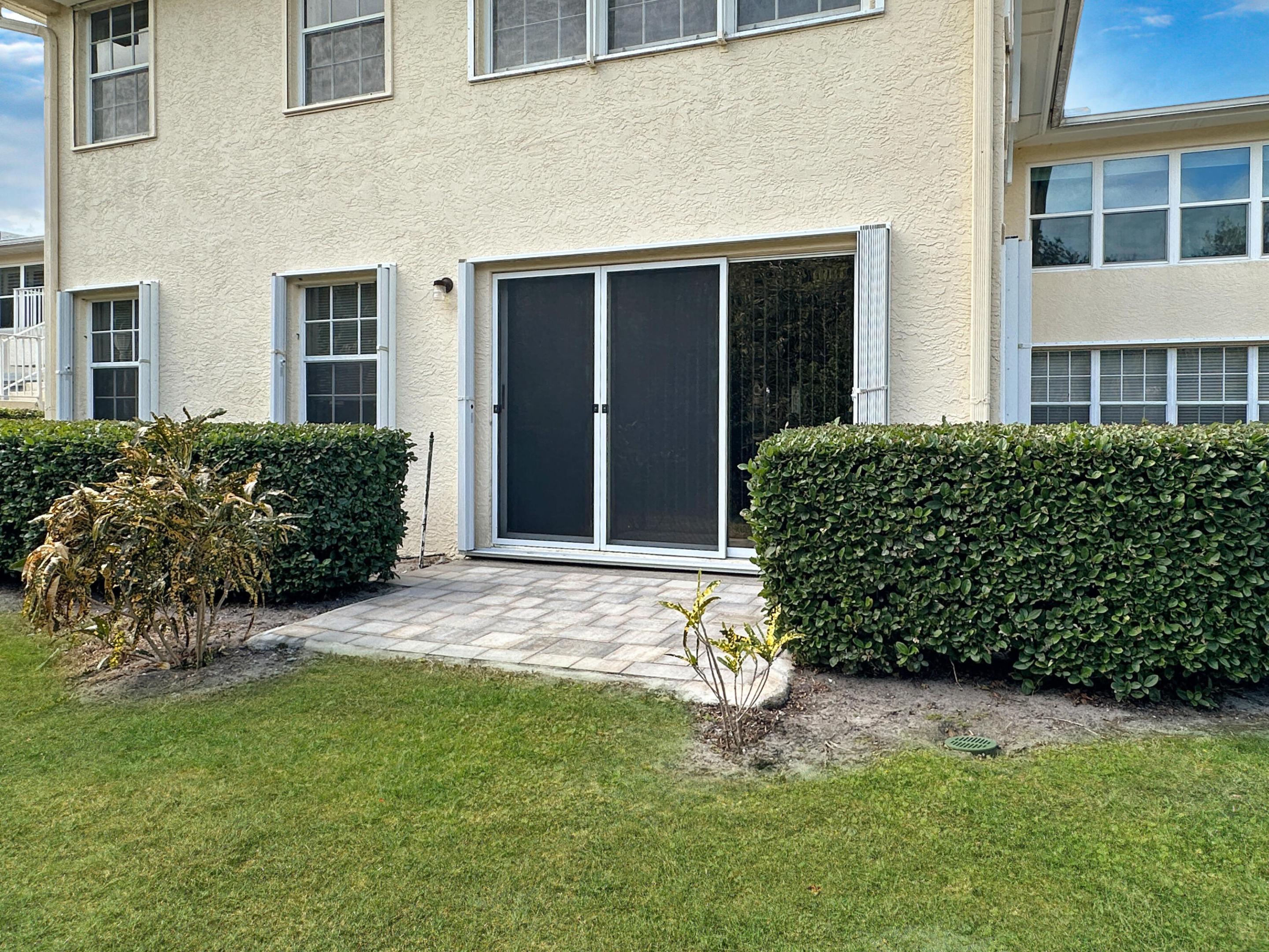 GROVE ISLE EAST CONDOMINIUM - Residential