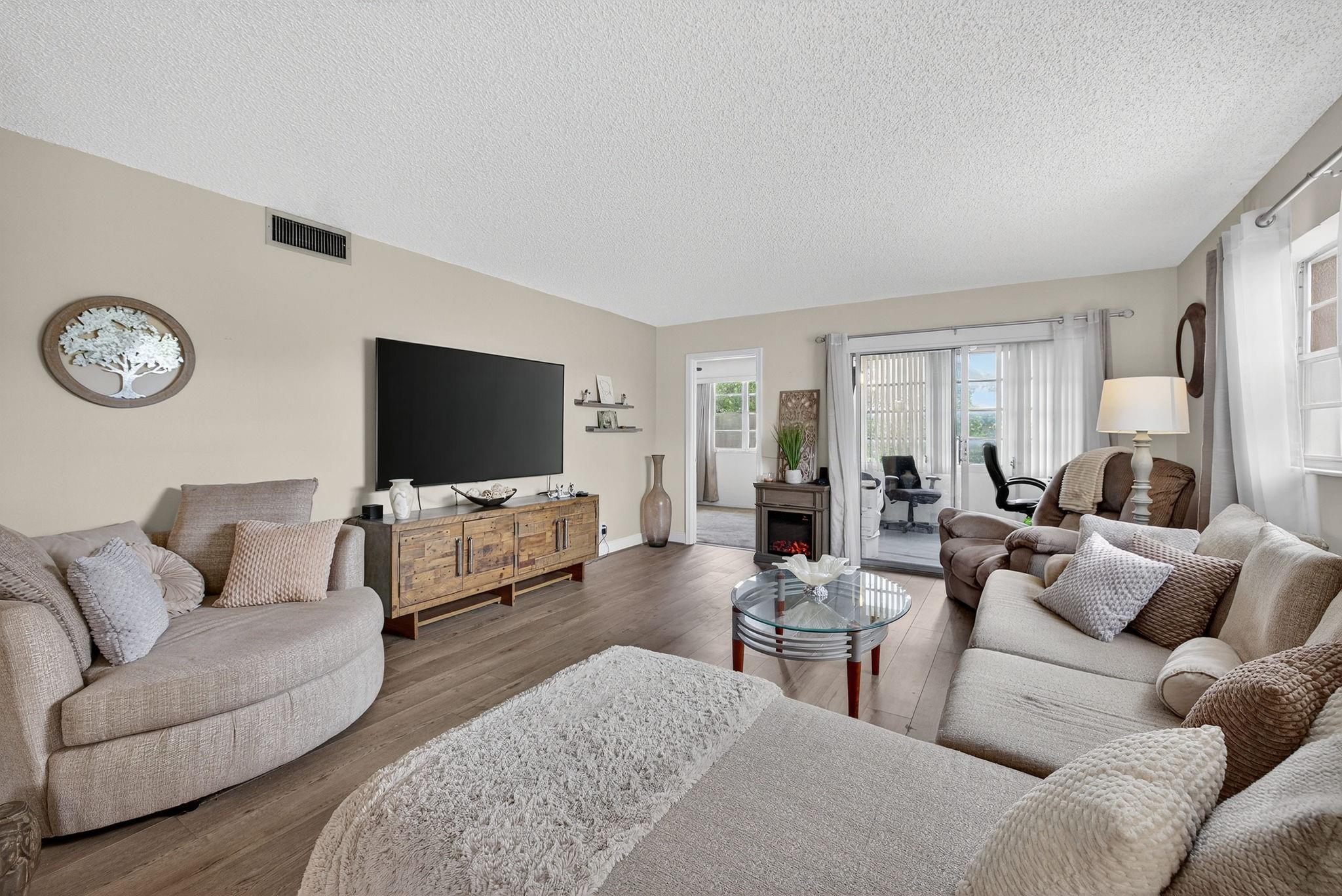 WYNMOOR VILLAGE - Residential