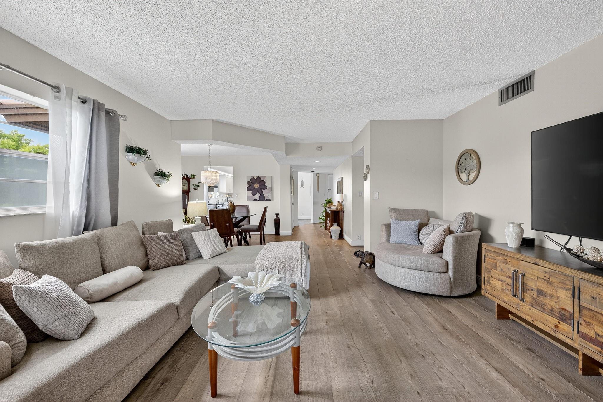 WYNMOOR VILLAGE - Residential