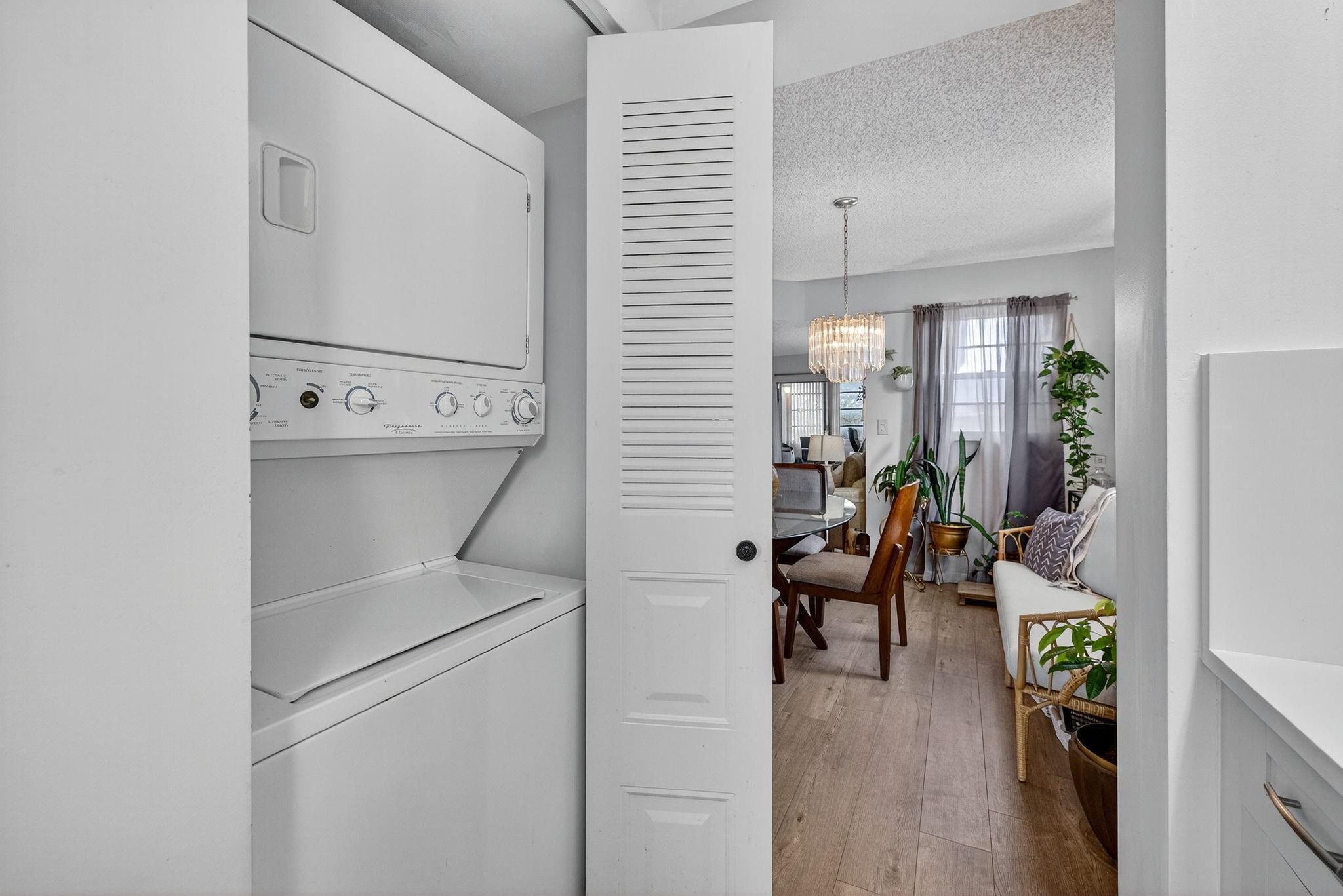 WYNMOOR VILLAGE - Residential