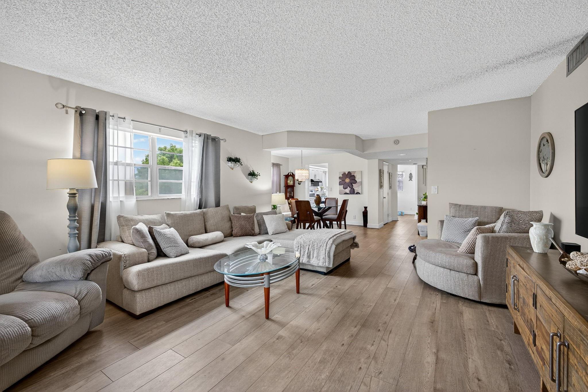 WYNMOOR VILLAGE - Residential