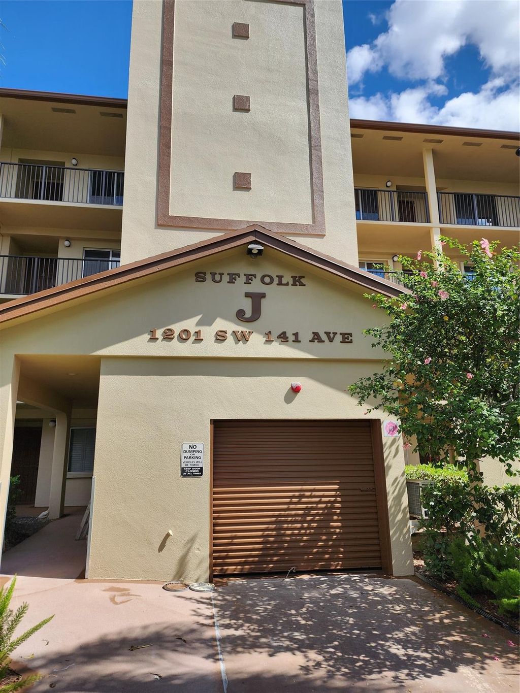 Photo of 1201 SW 141st Ave #403 J, Hollywood, FL 33027 (MLS # F10532102)