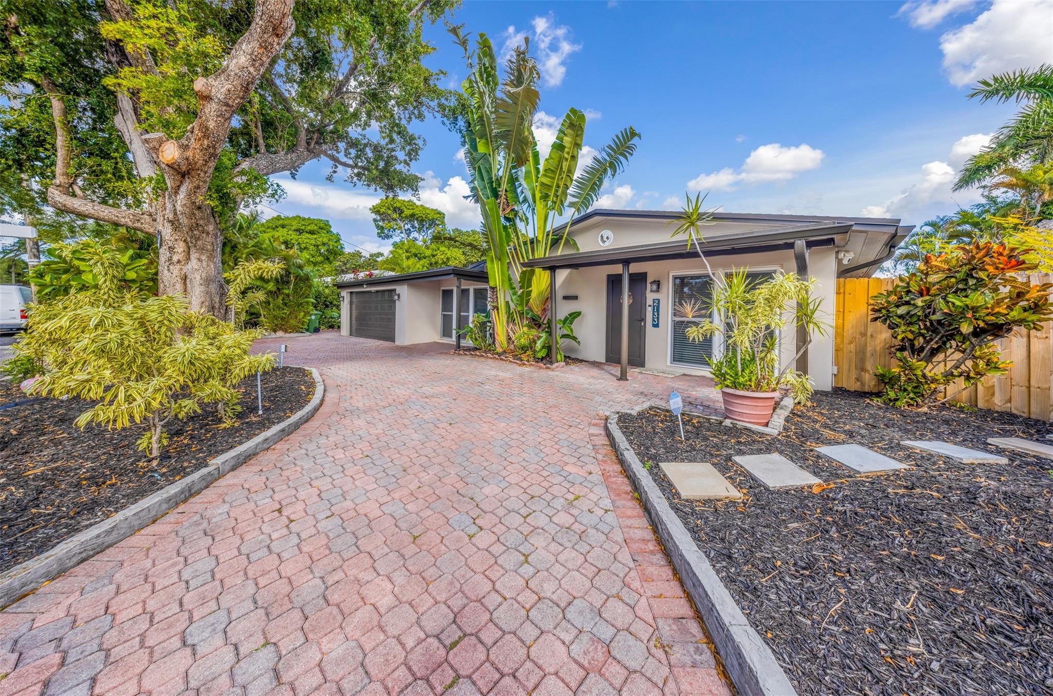 Coral Gardens 30-7 B - Residential