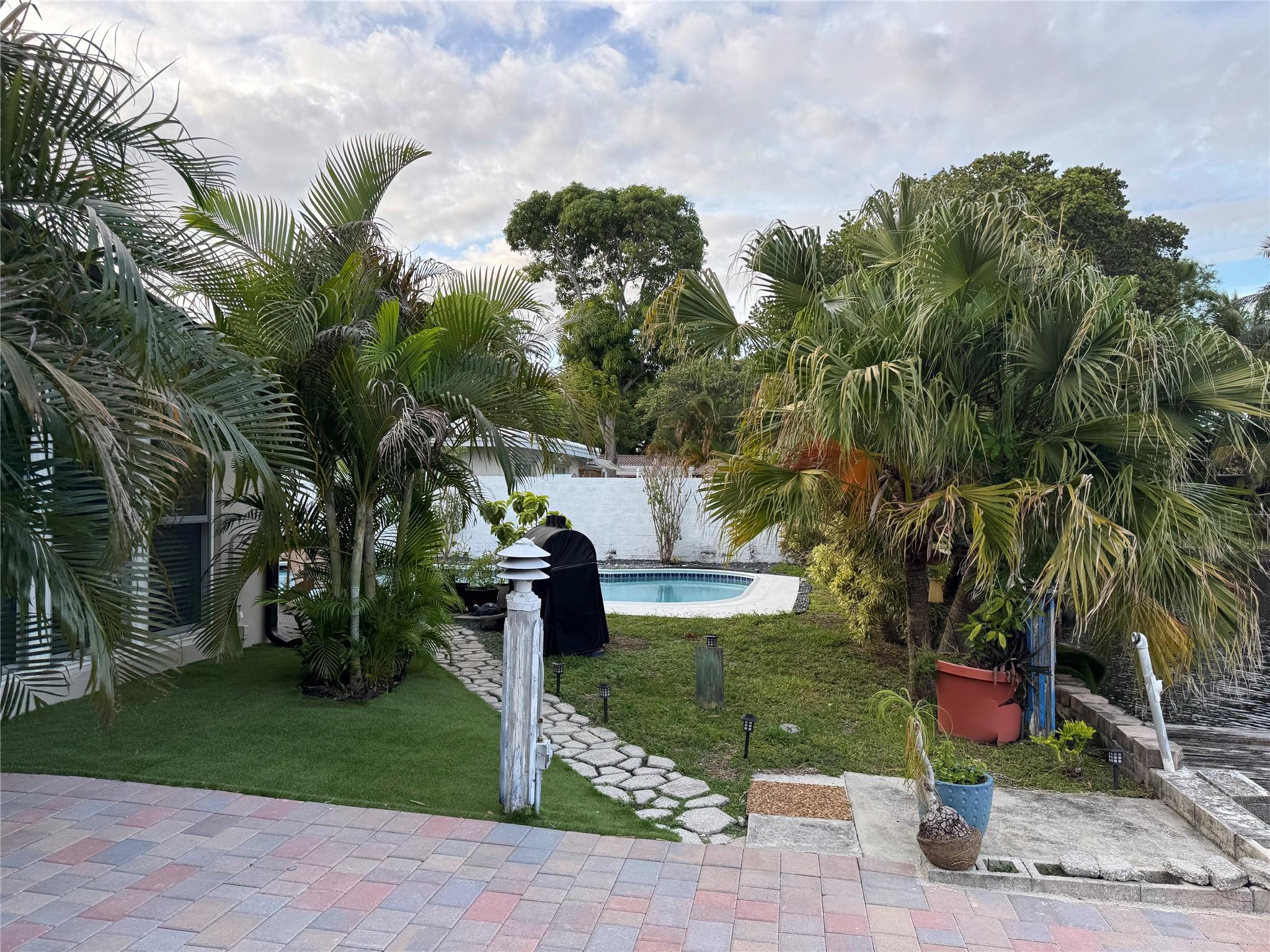 Coral Gardens 30-7 B - Residential