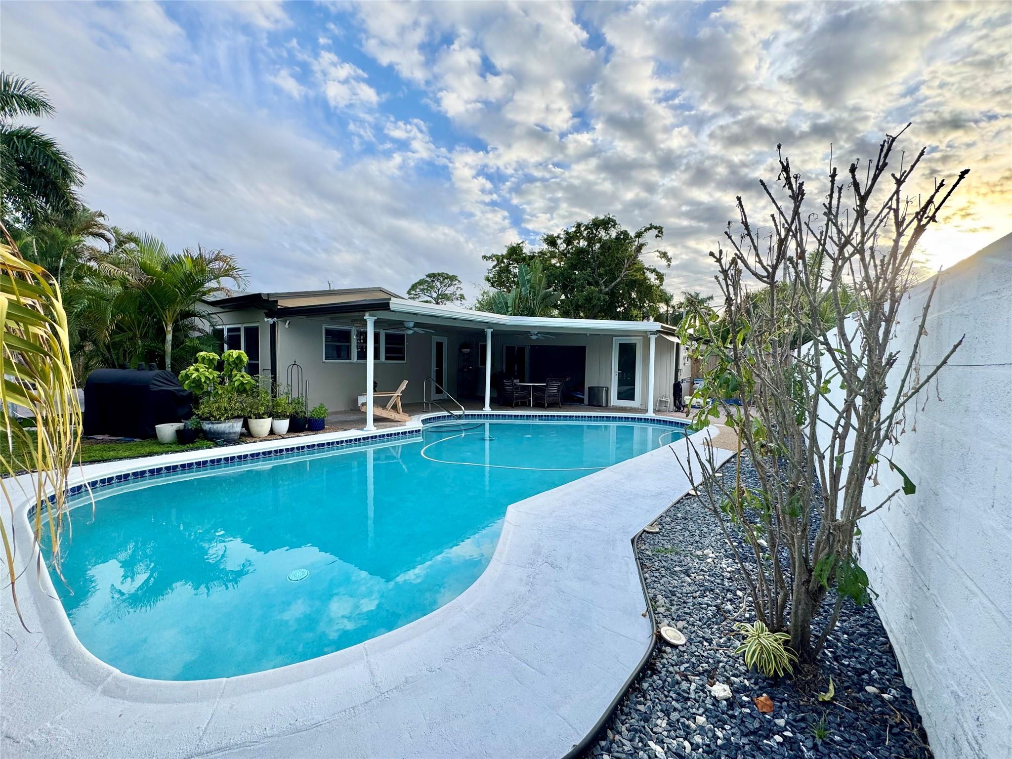 Coral Gardens 30-7 B - Residential