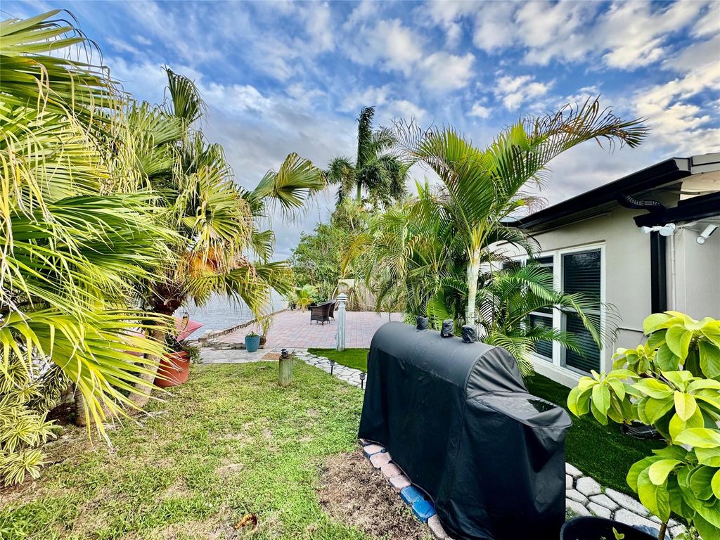 Photo of 2133 Coral Gardens Dr, Wilton Manors, FL 33306 (MLS # F10538782)