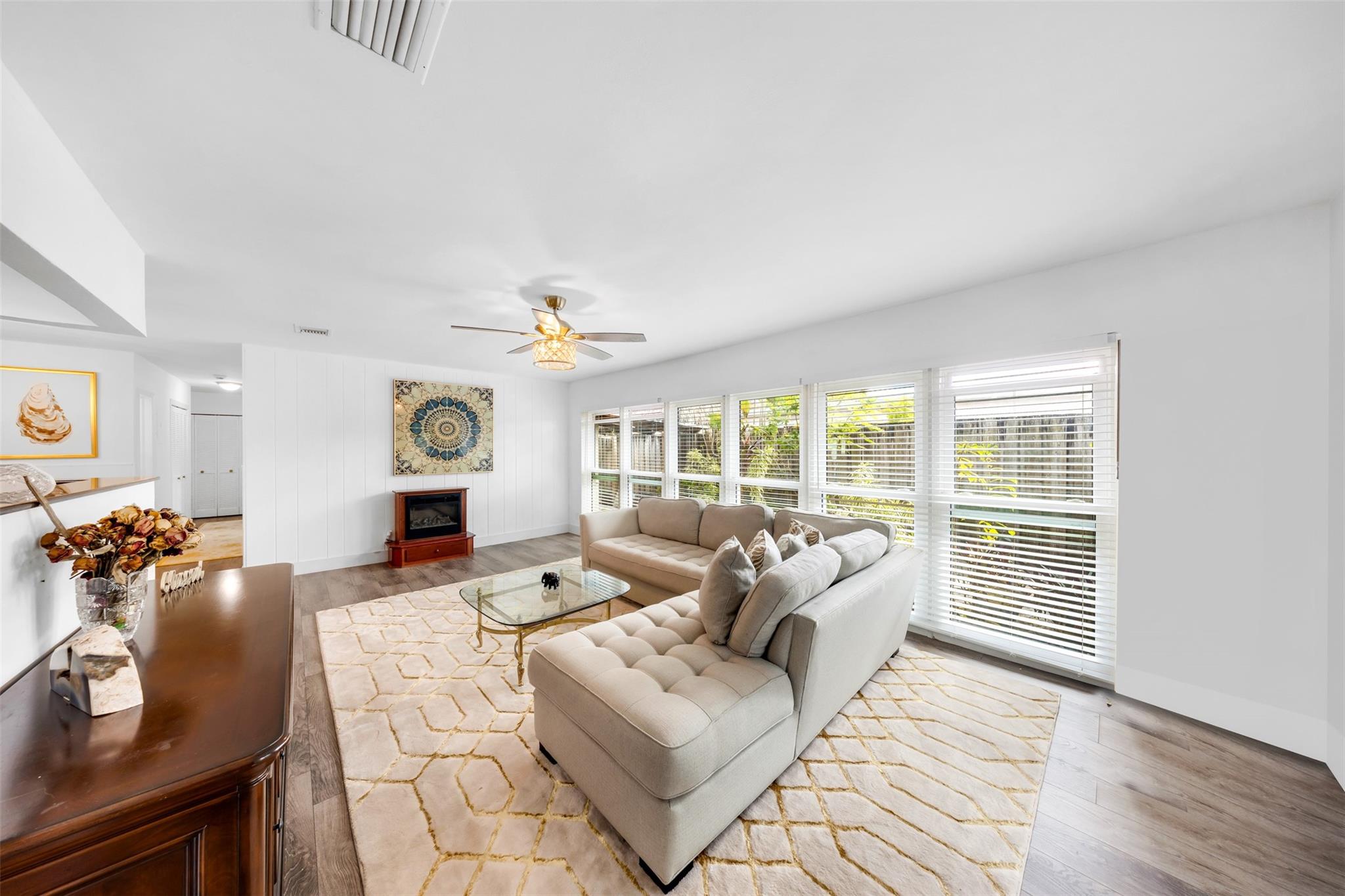 Coral Gardens 30-7 B - Residential