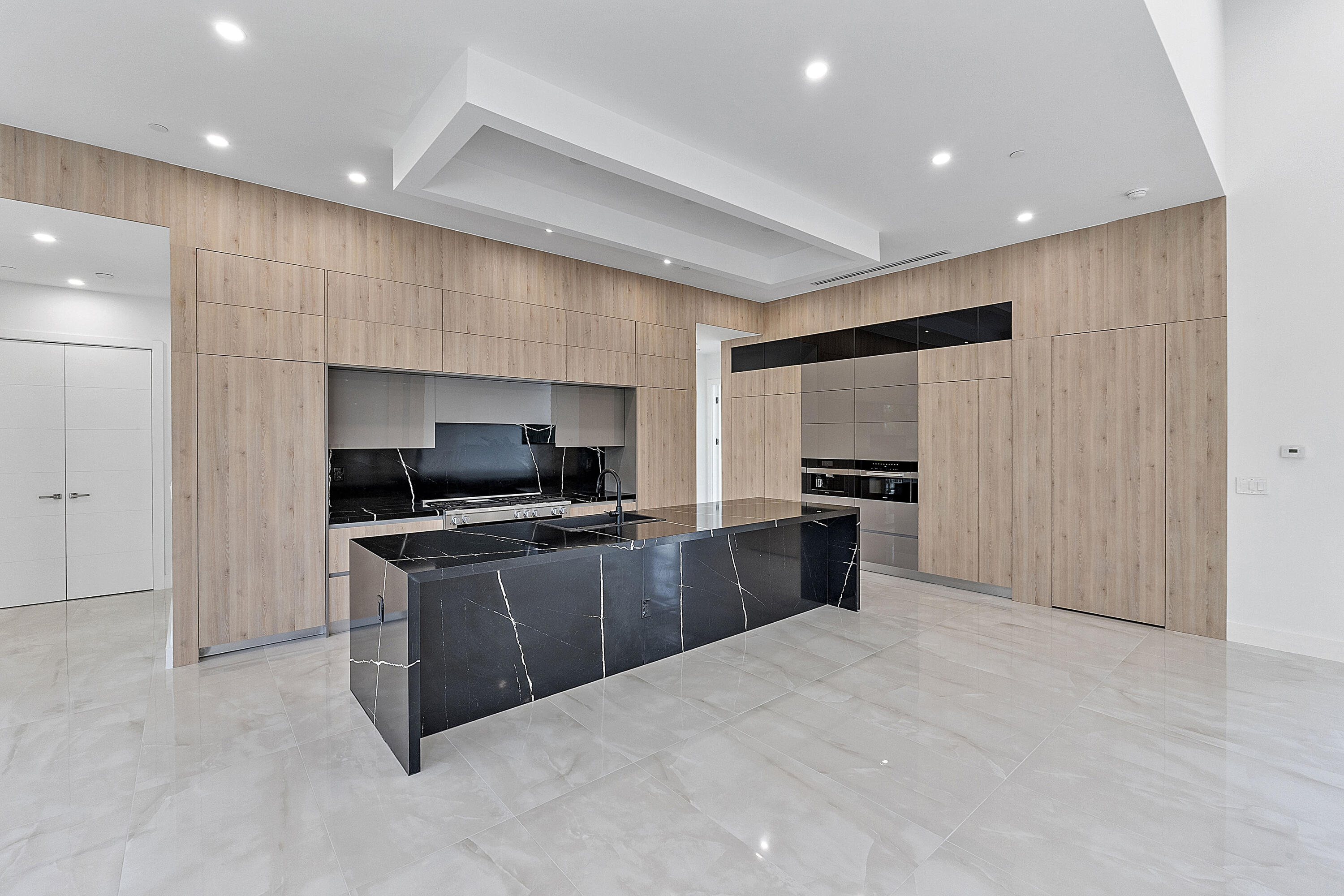 SLS REAL ESTATE 4 - Residential