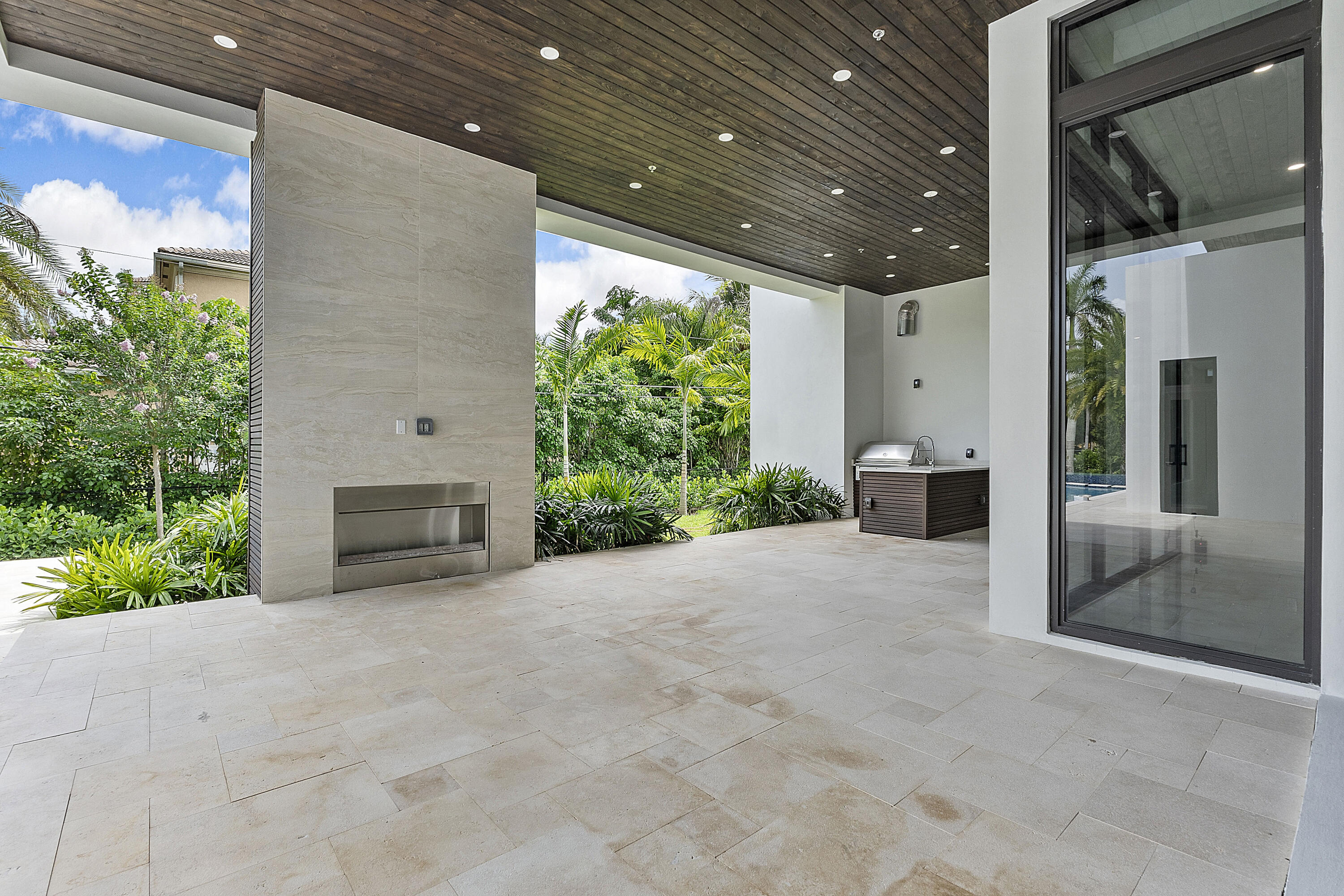 SLS REAL ESTATE 4 - Residential