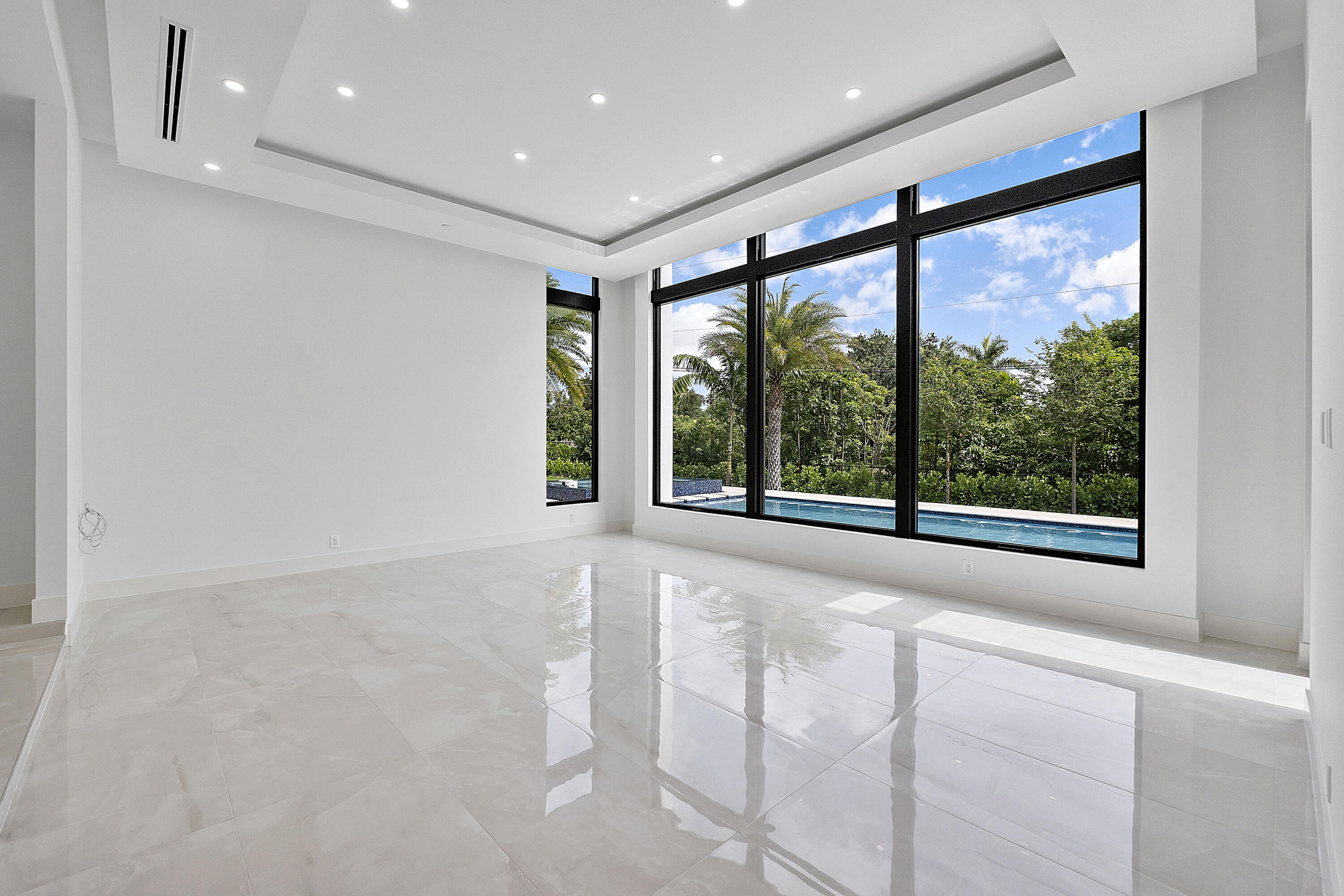 SLS REAL ESTATE 4 - Residential