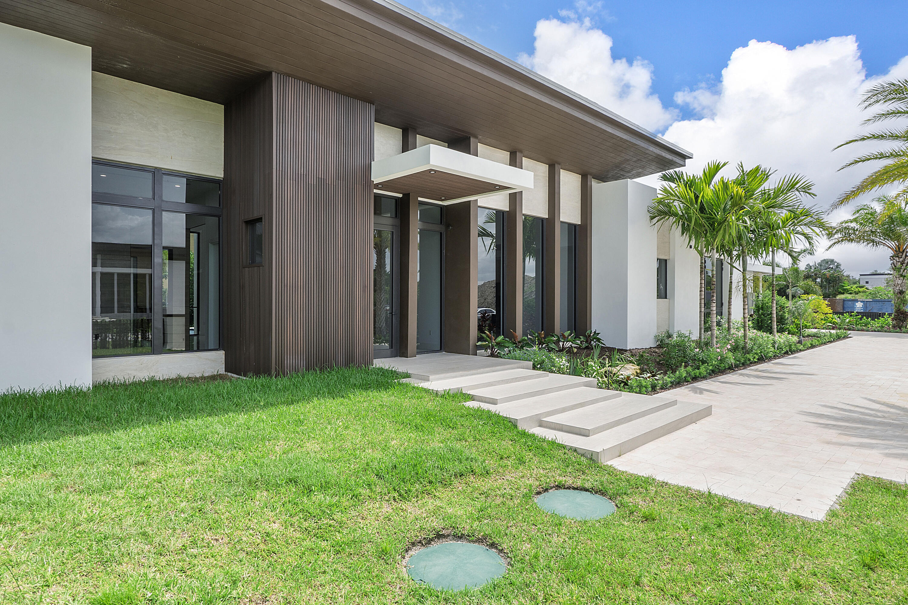 SLS REAL ESTATE 4 - Residential