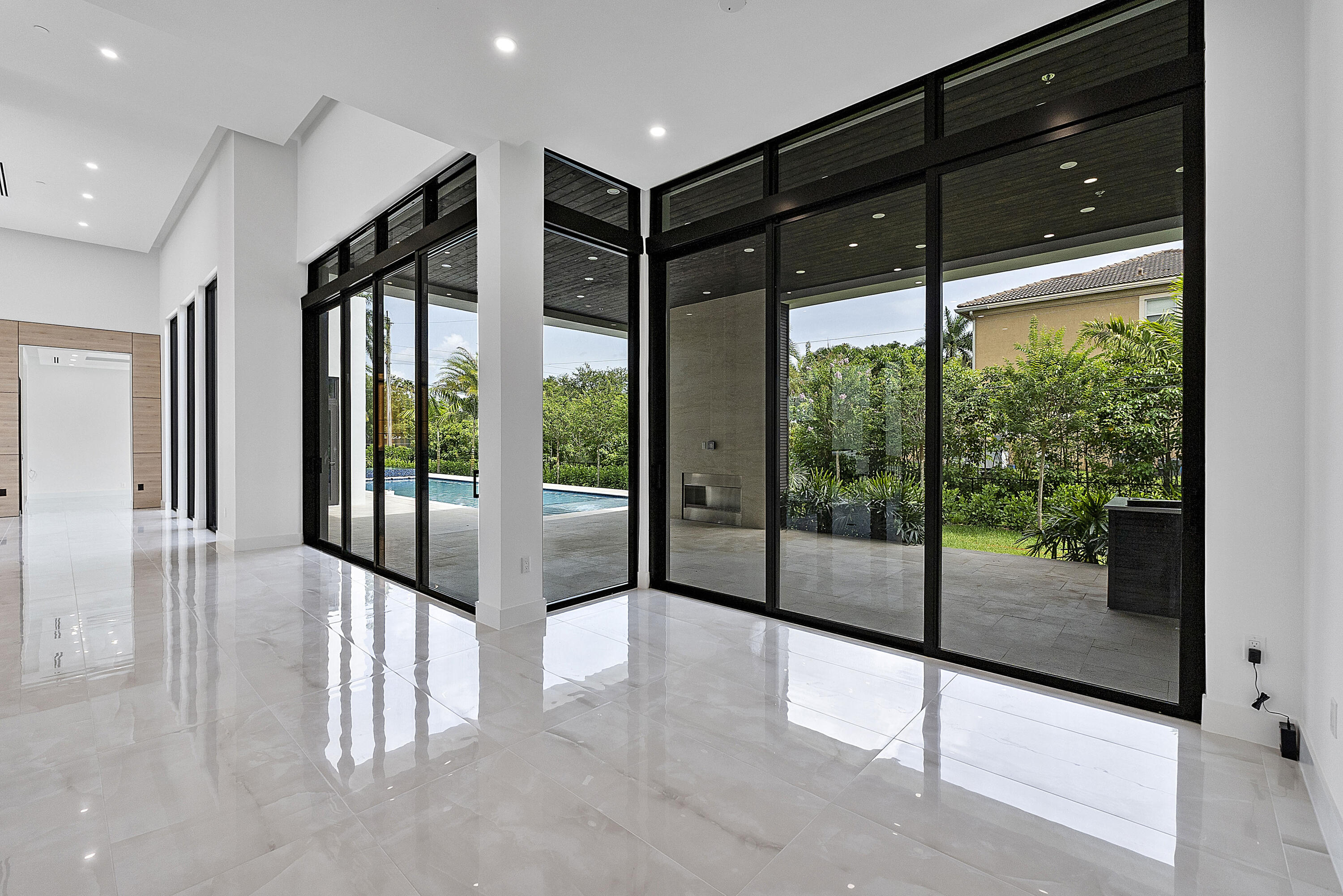 SLS REAL ESTATE 4 - Residential