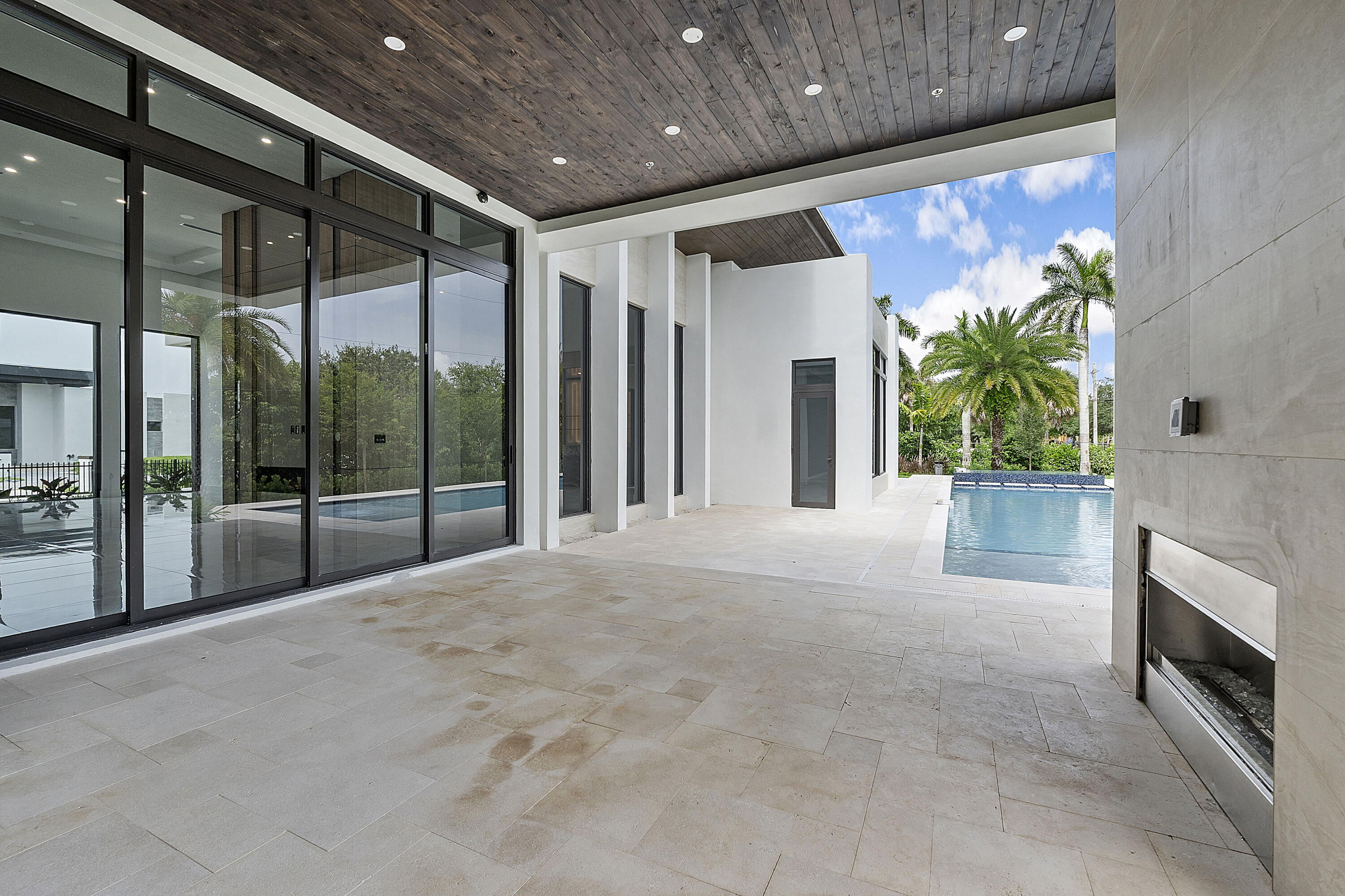 SLS REAL ESTATE 4 - Residential