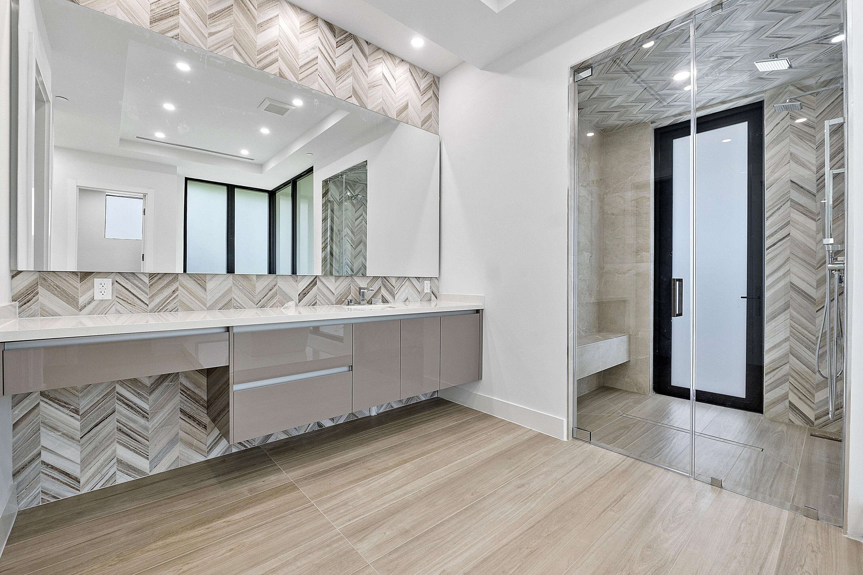 SLS REAL ESTATE 4 - Residential