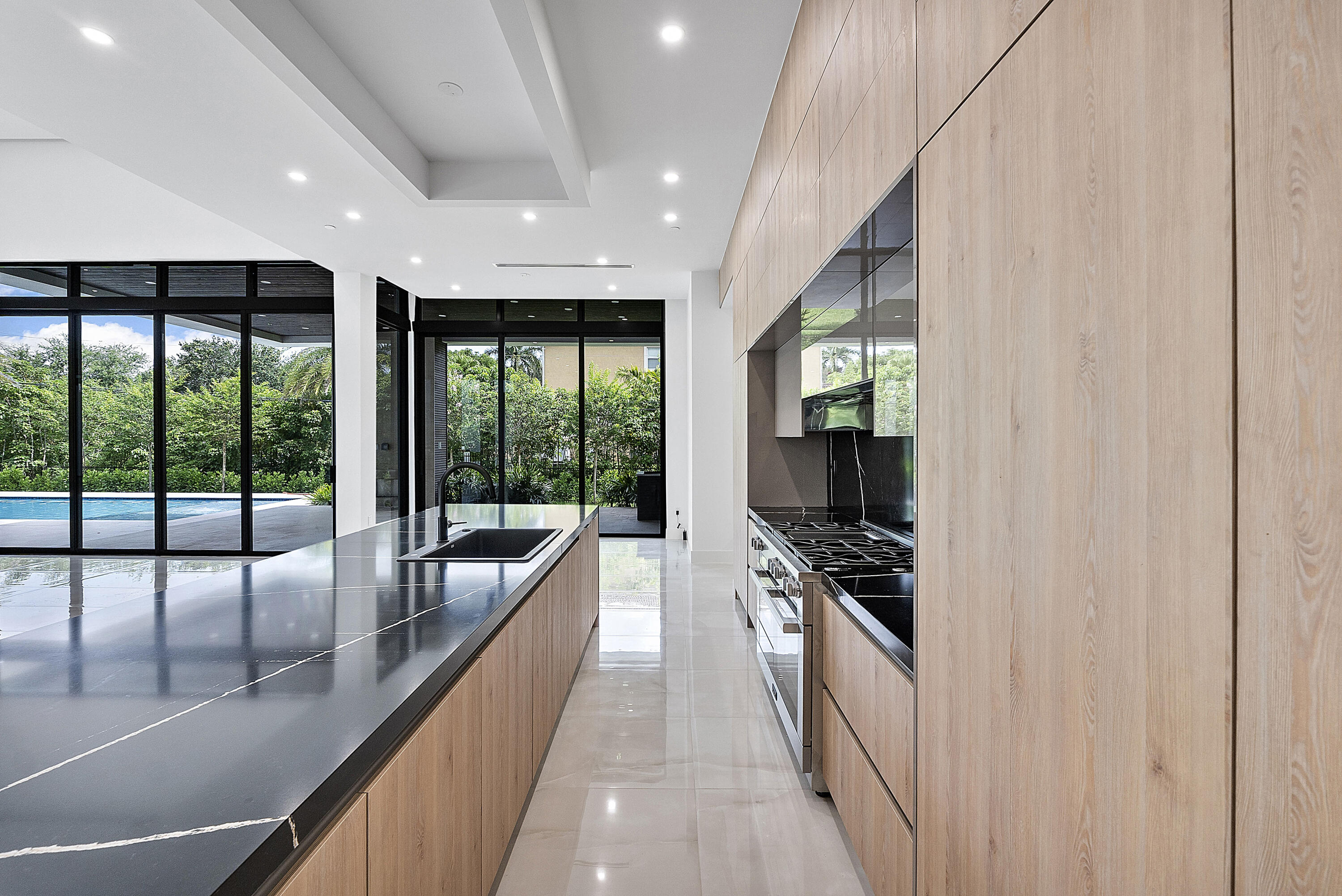 SLS REAL ESTATE 4 - Residential