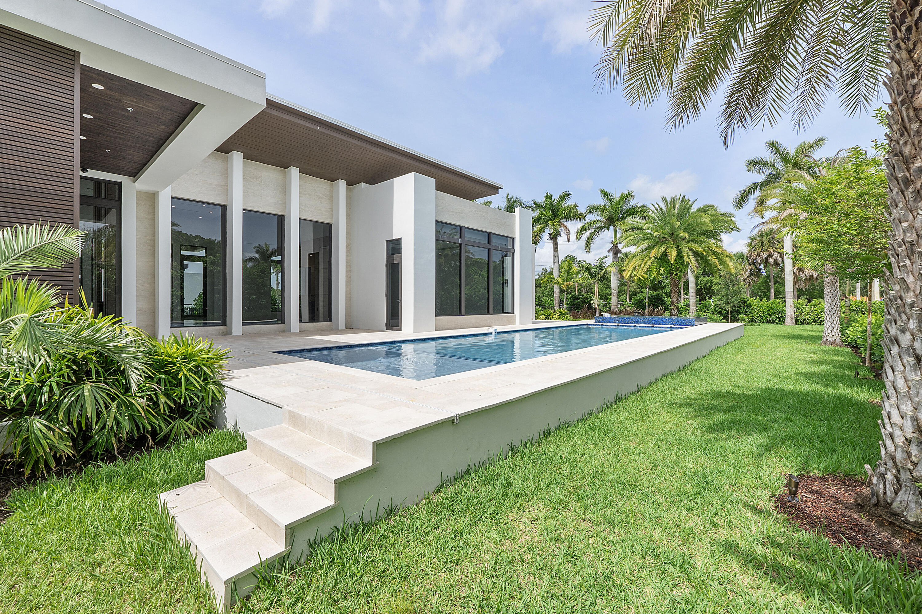 SLS REAL ESTATE 4 - Residential