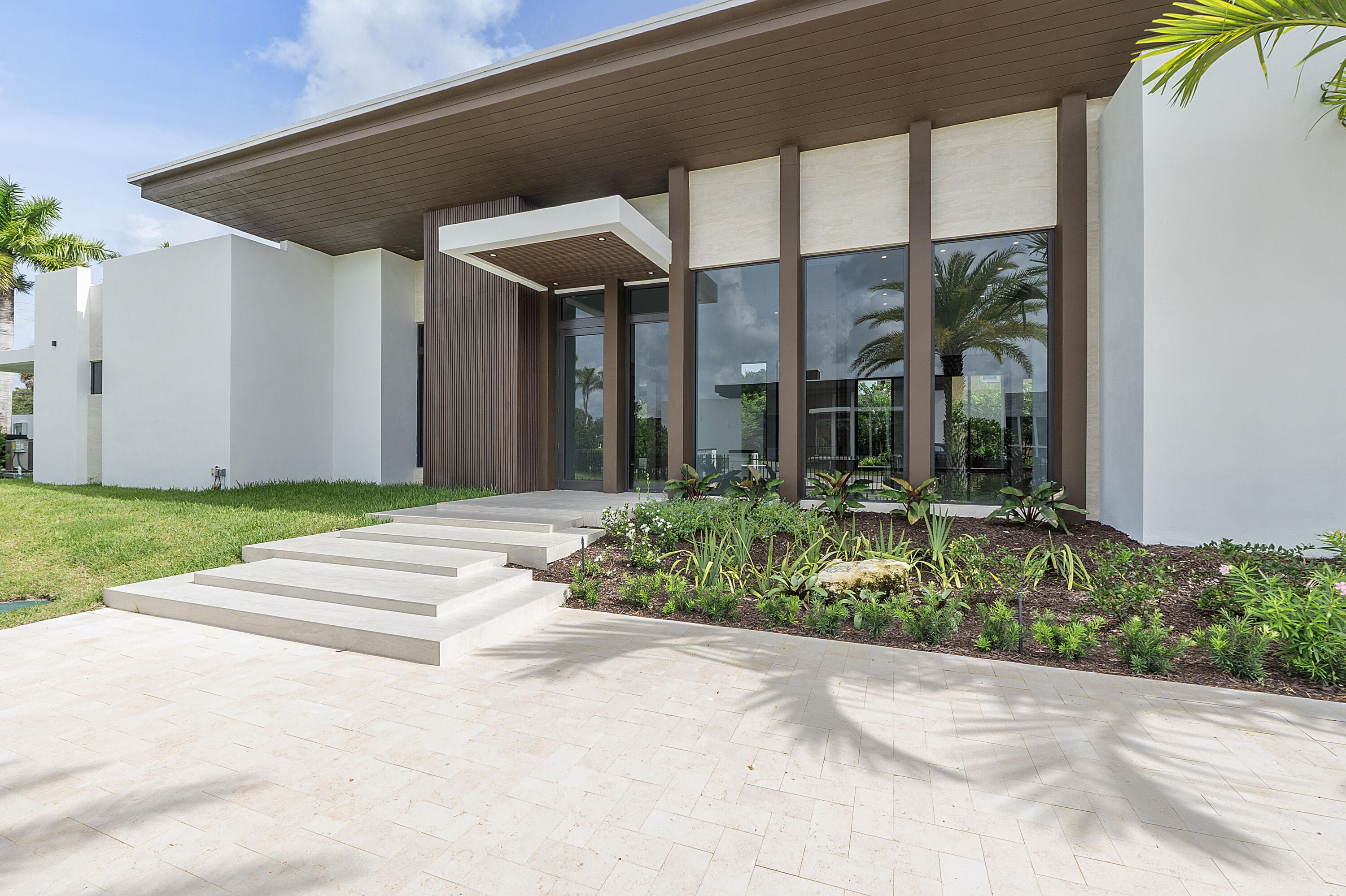 SLS REAL ESTATE 4 - Residential