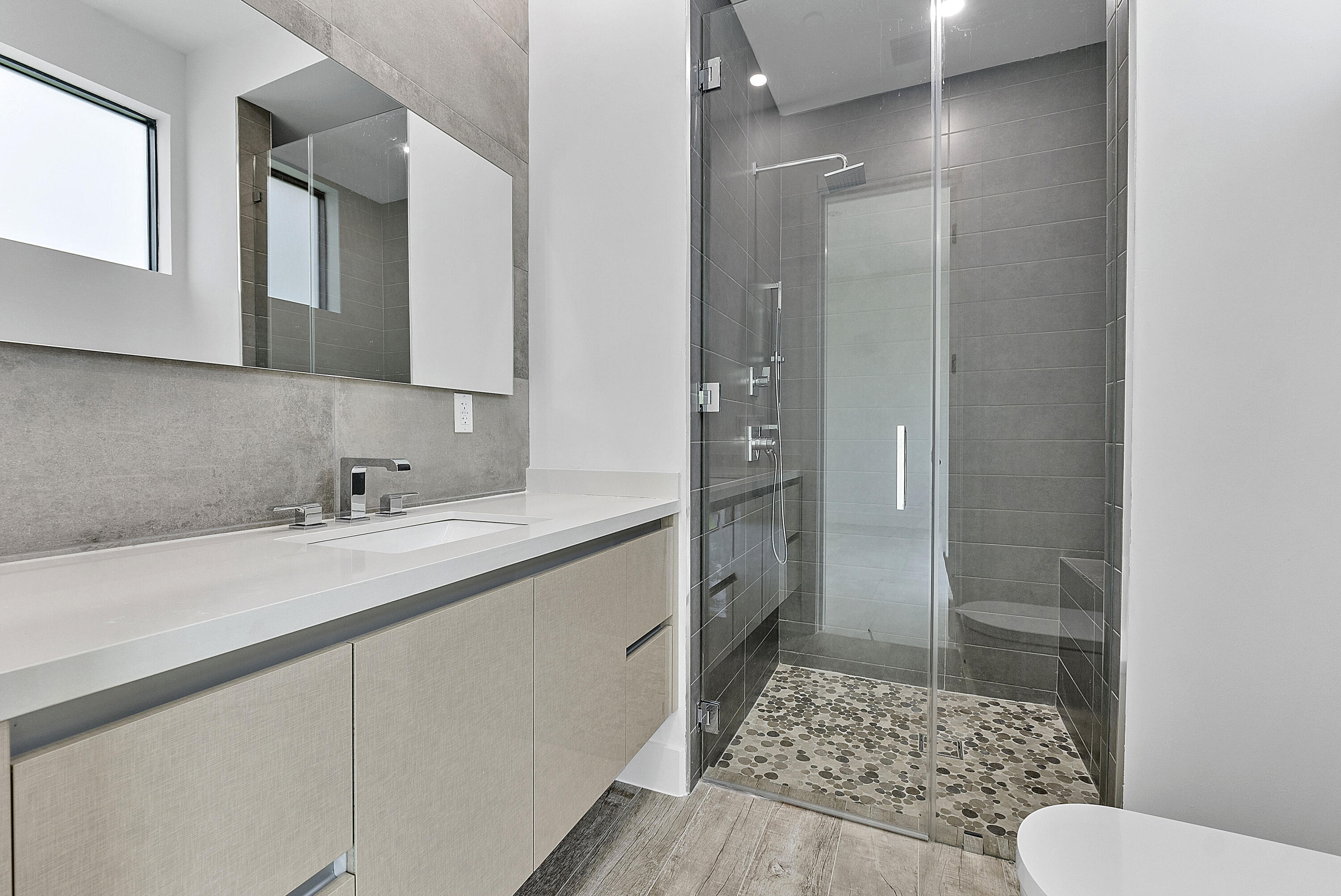 SLS REAL ESTATE 4 - Residential