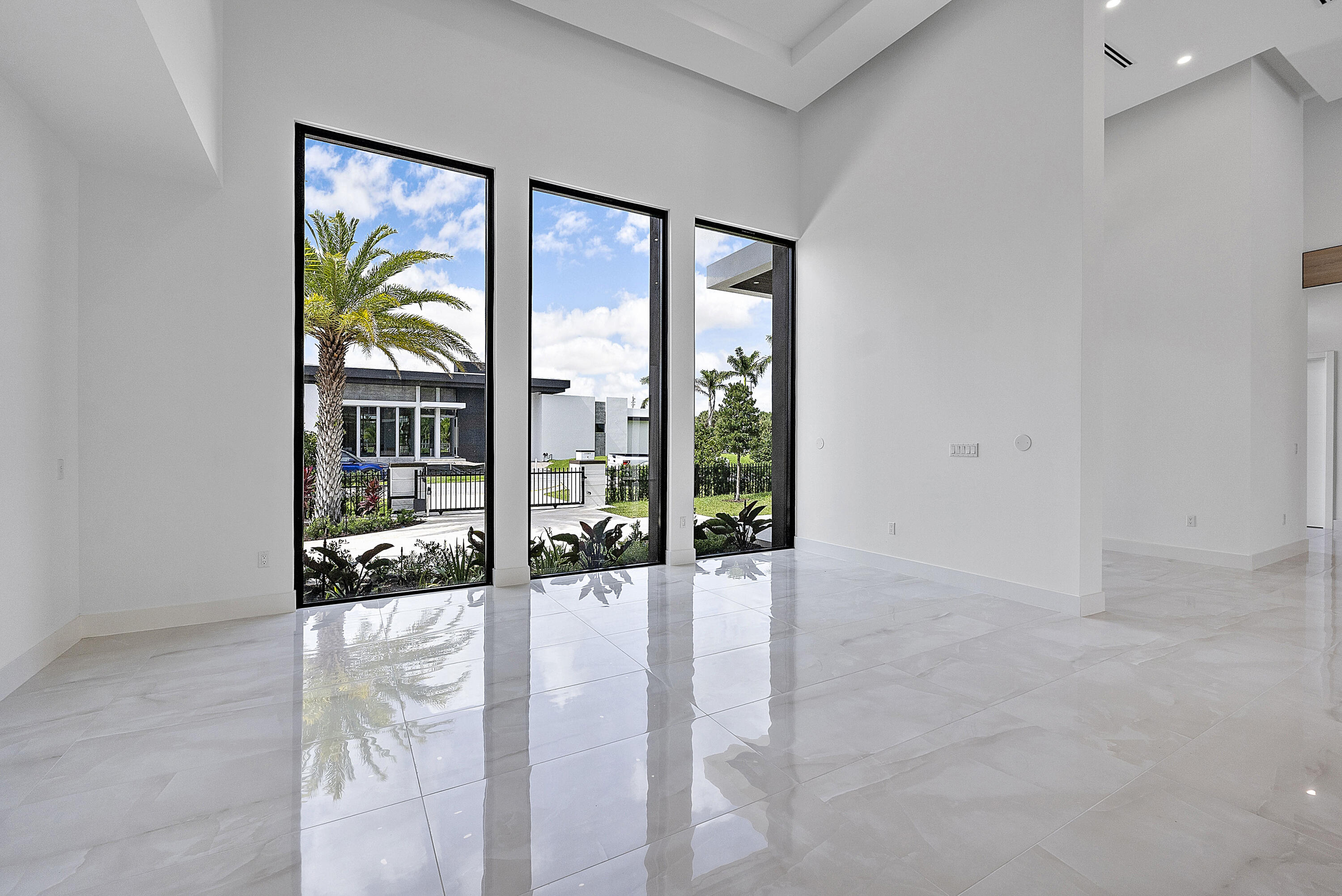 SLS REAL ESTATE 4 - Residential