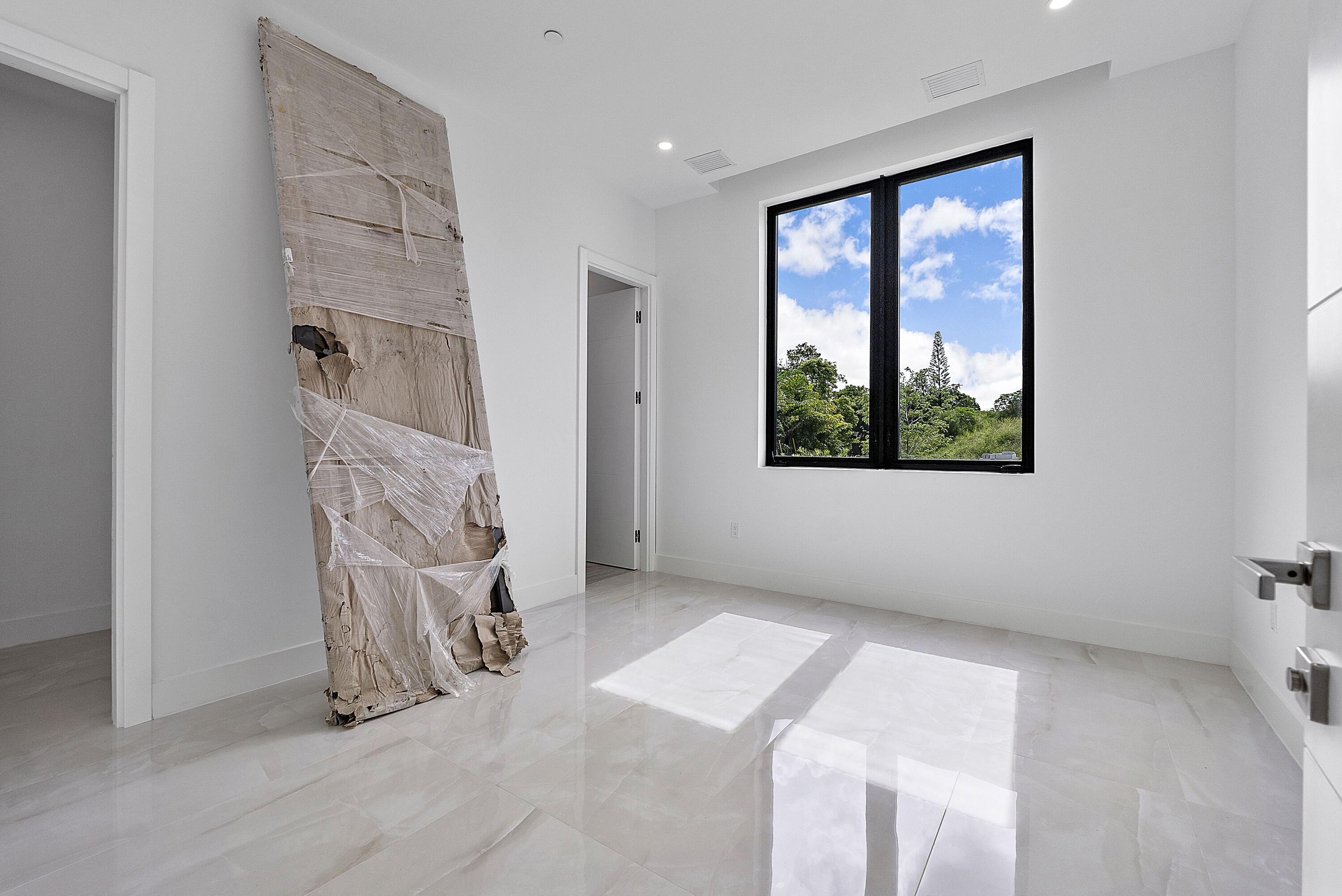 SLS REAL ESTATE 4 - Residential