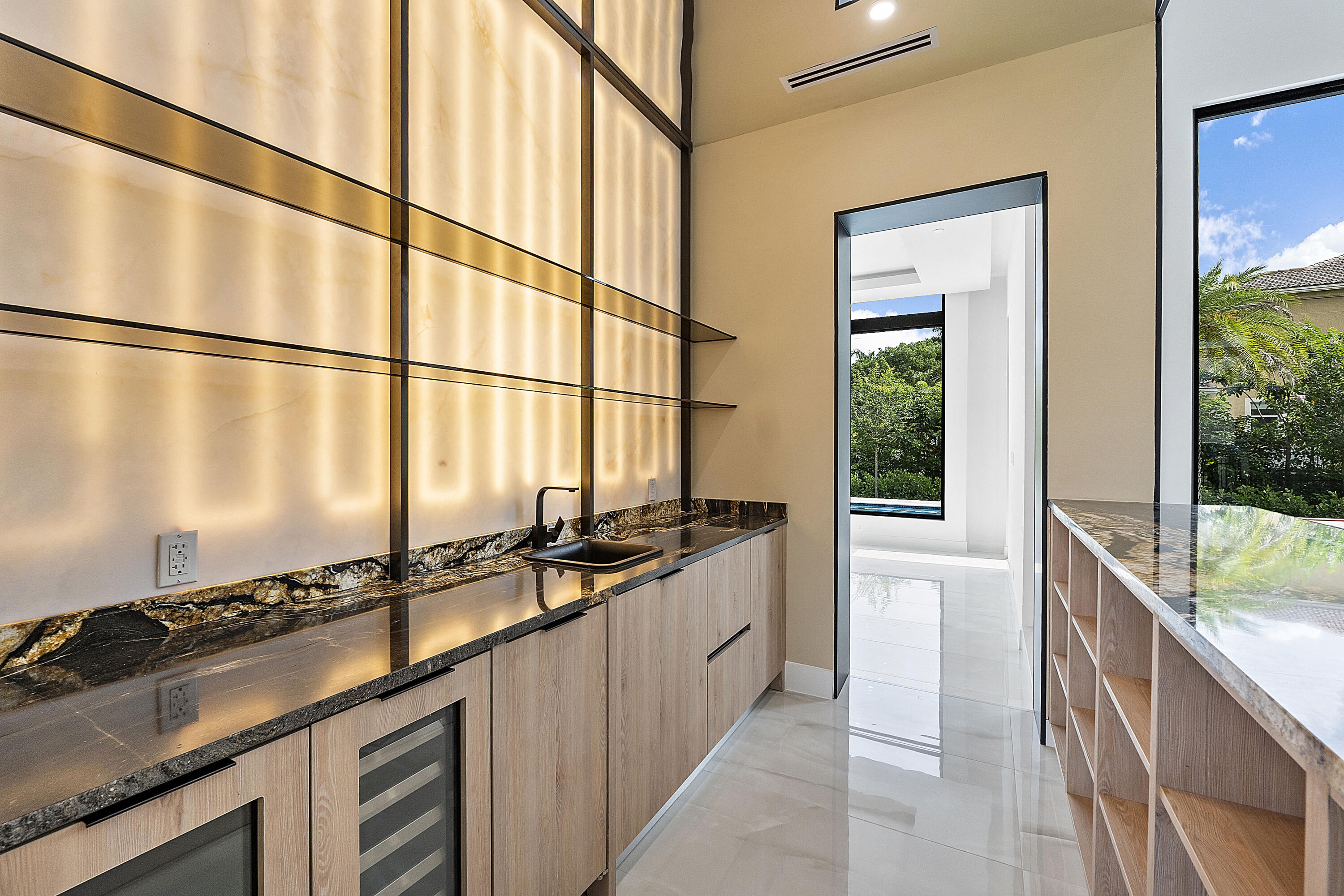 SLS REAL ESTATE 4 - Residential