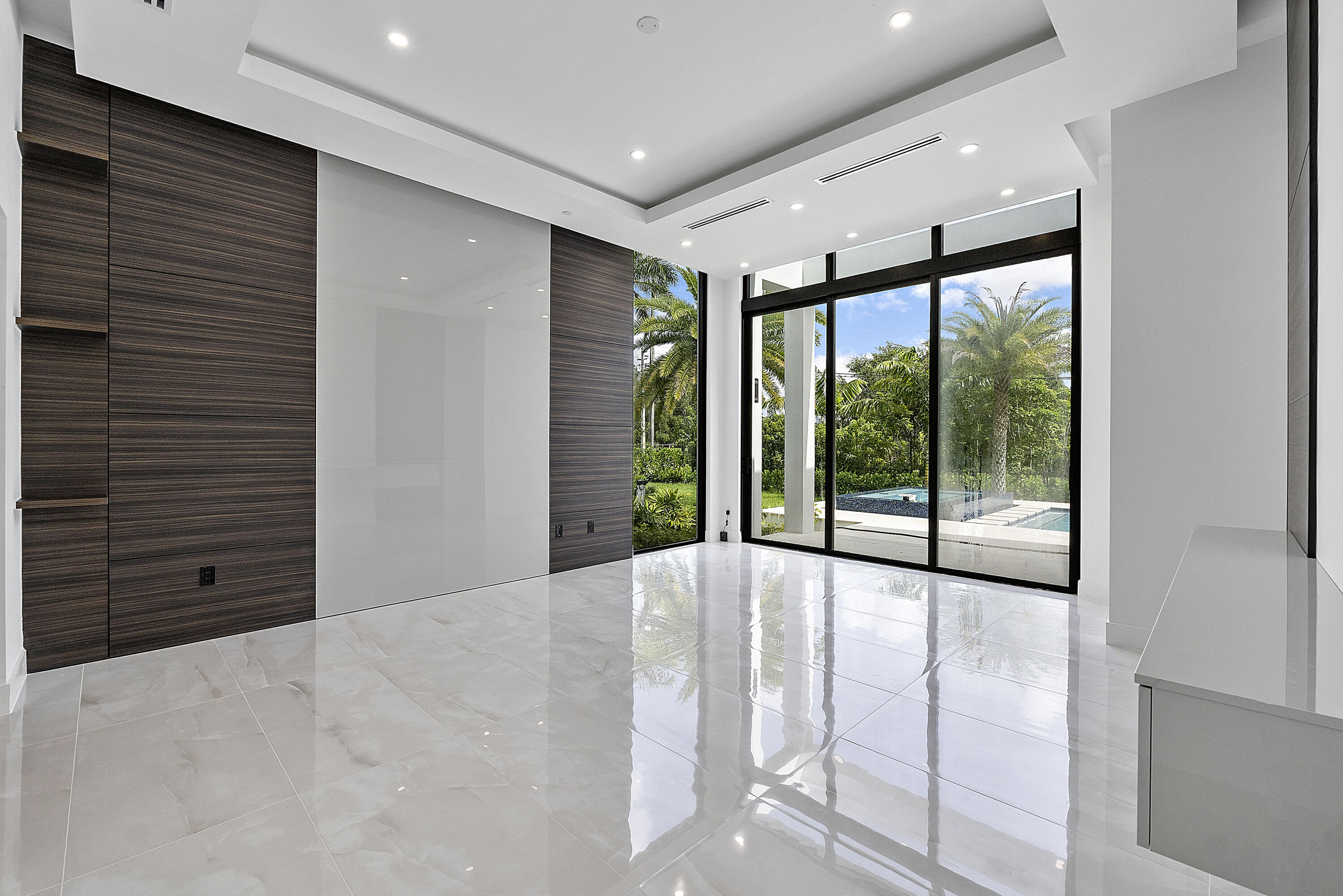 SLS REAL ESTATE 4 - Residential