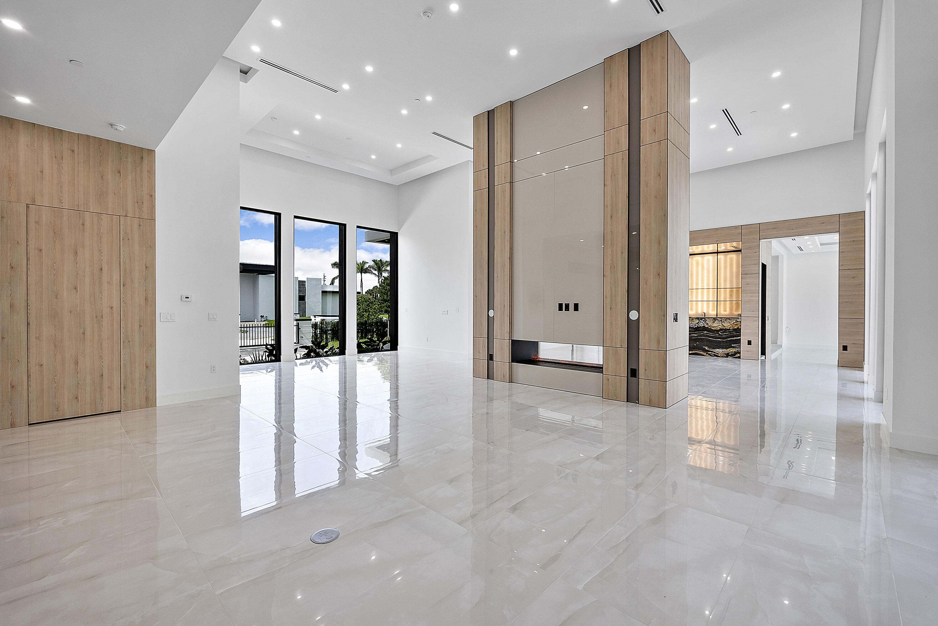 SLS REAL ESTATE 4 - Residential