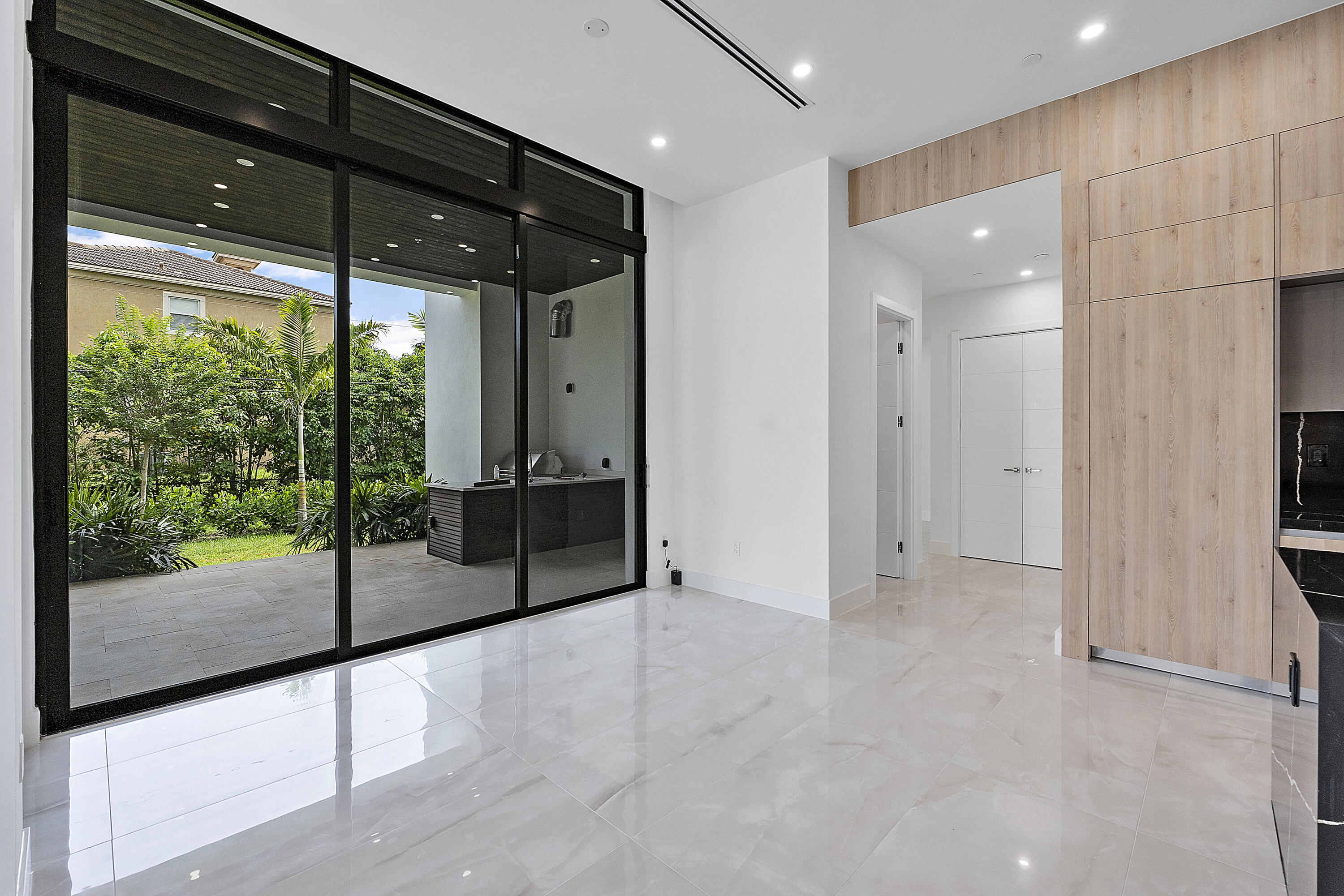 SLS REAL ESTATE 4 - Residential