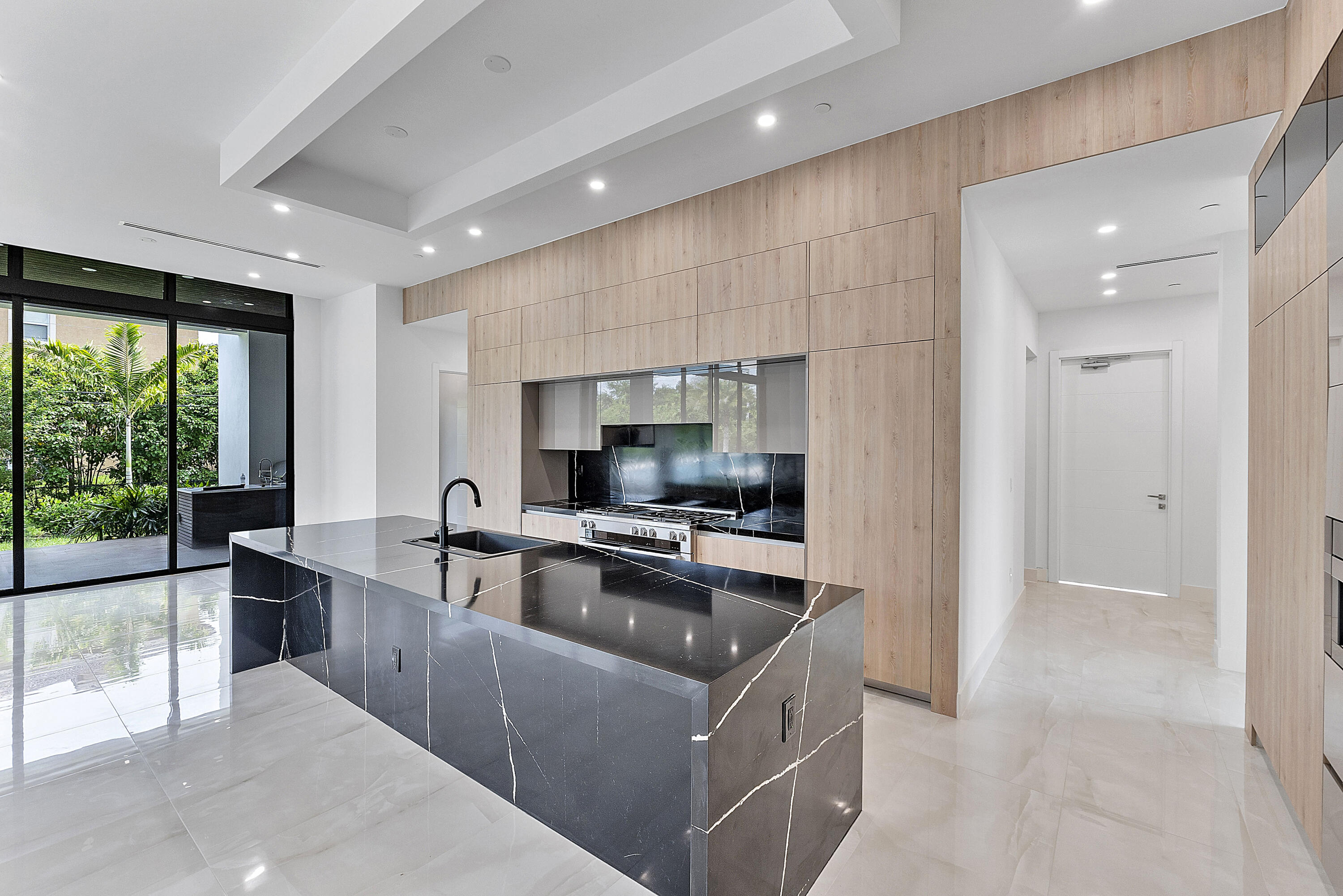 SLS REAL ESTATE 4 - Residential