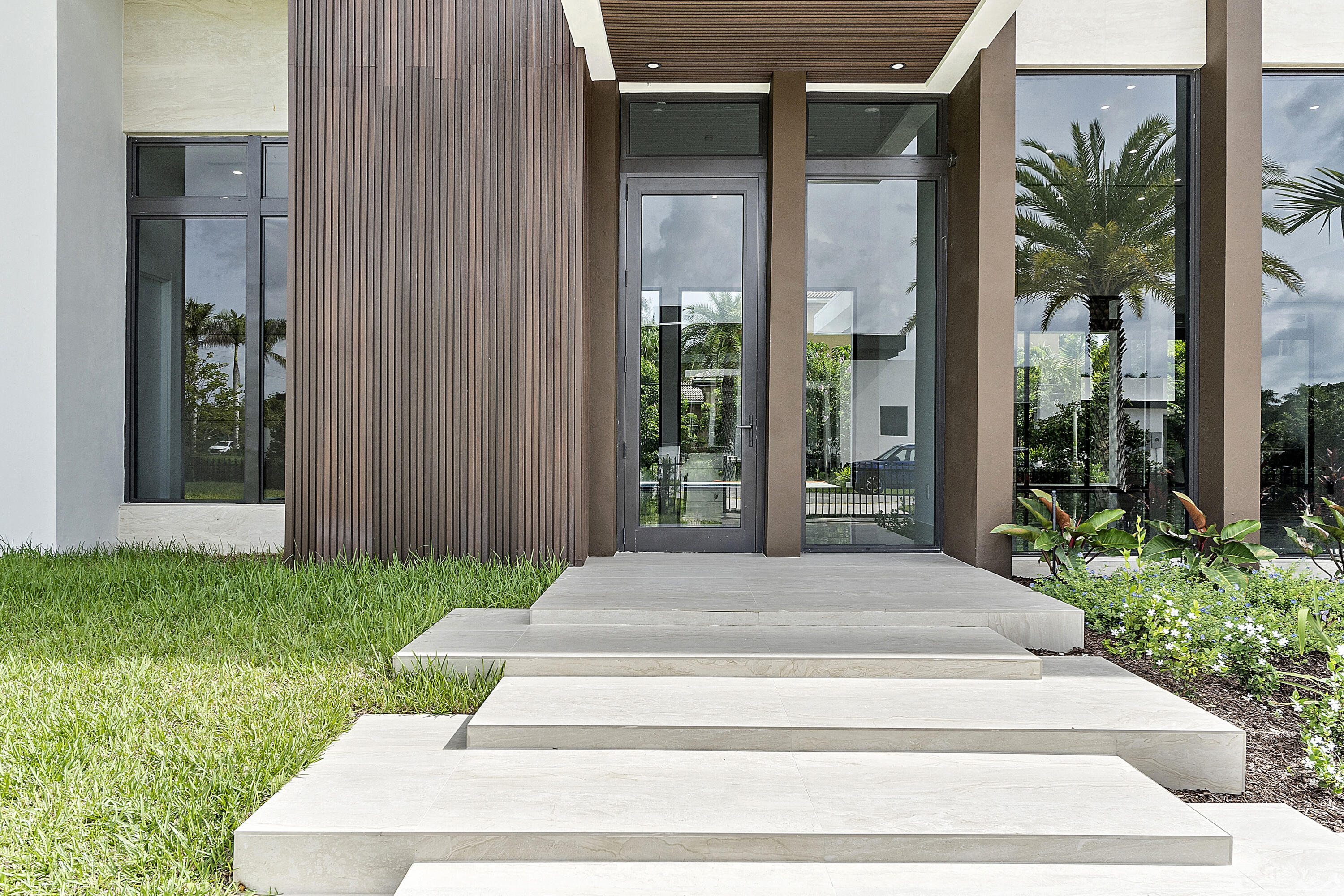 SLS REAL ESTATE 4 - Residential