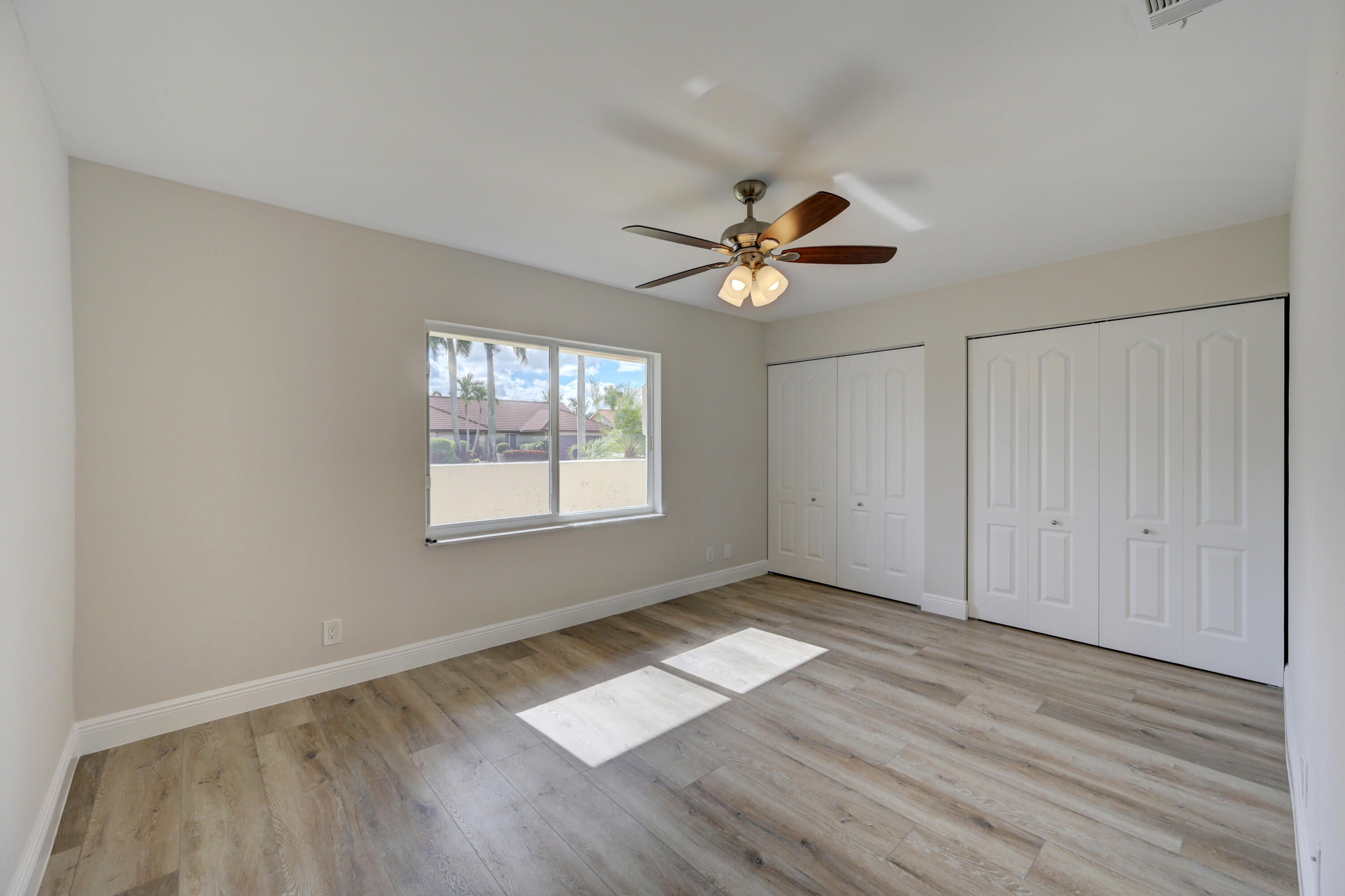 SUN VALLEY 2 - Residential Lease