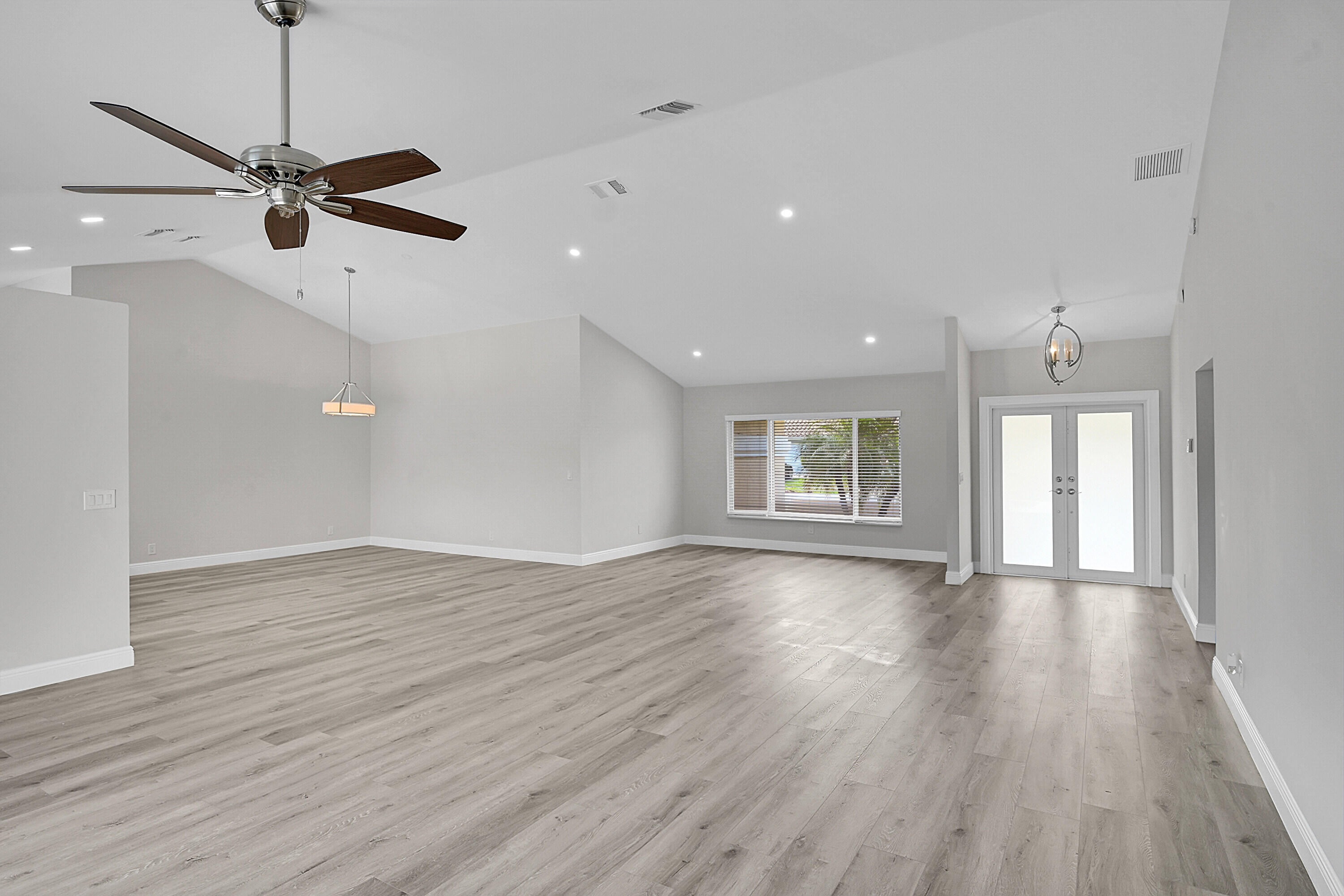 SUN VALLEY 2 - Residential Lease