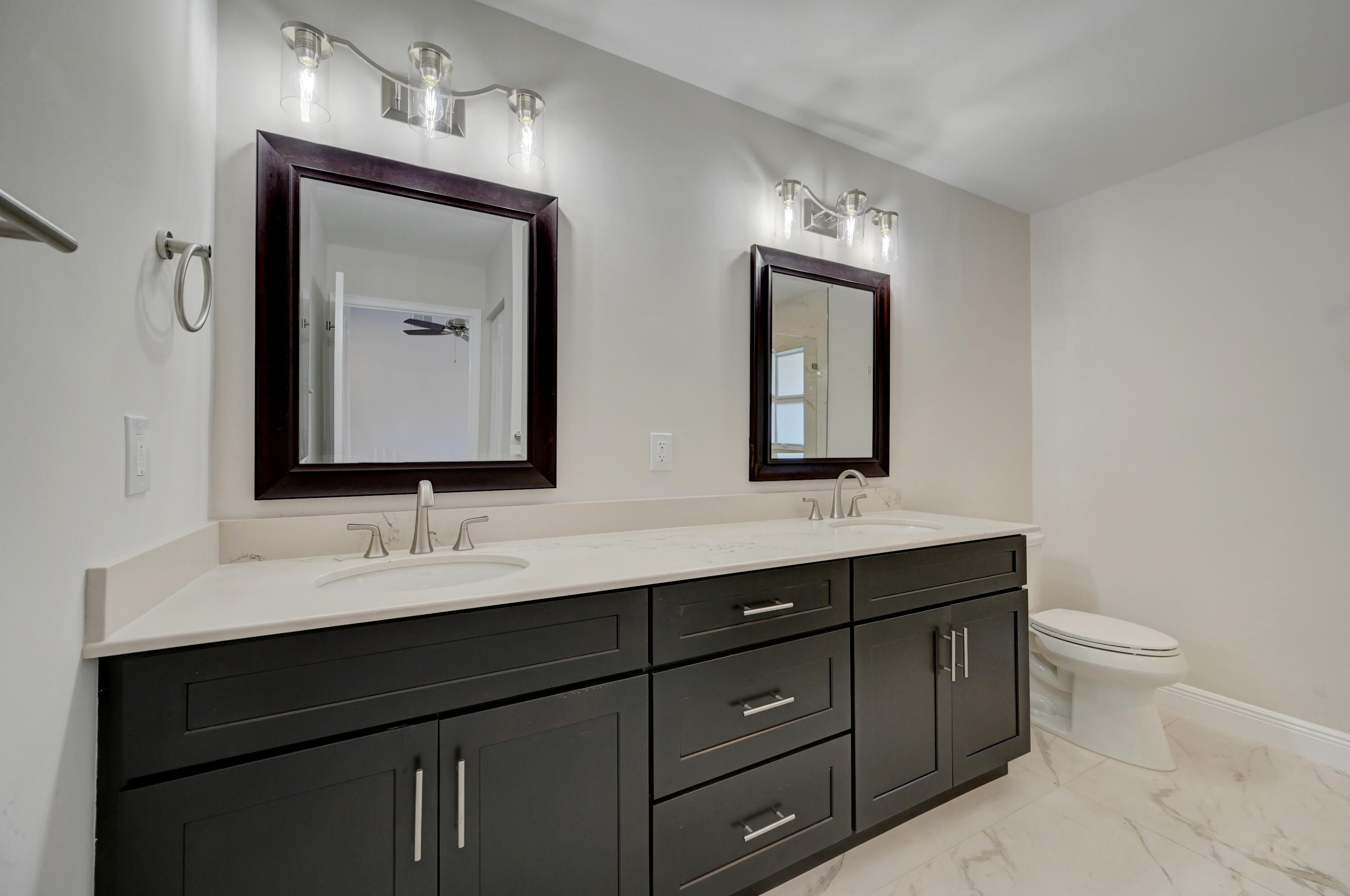 SUN VALLEY 2 - Residential Lease